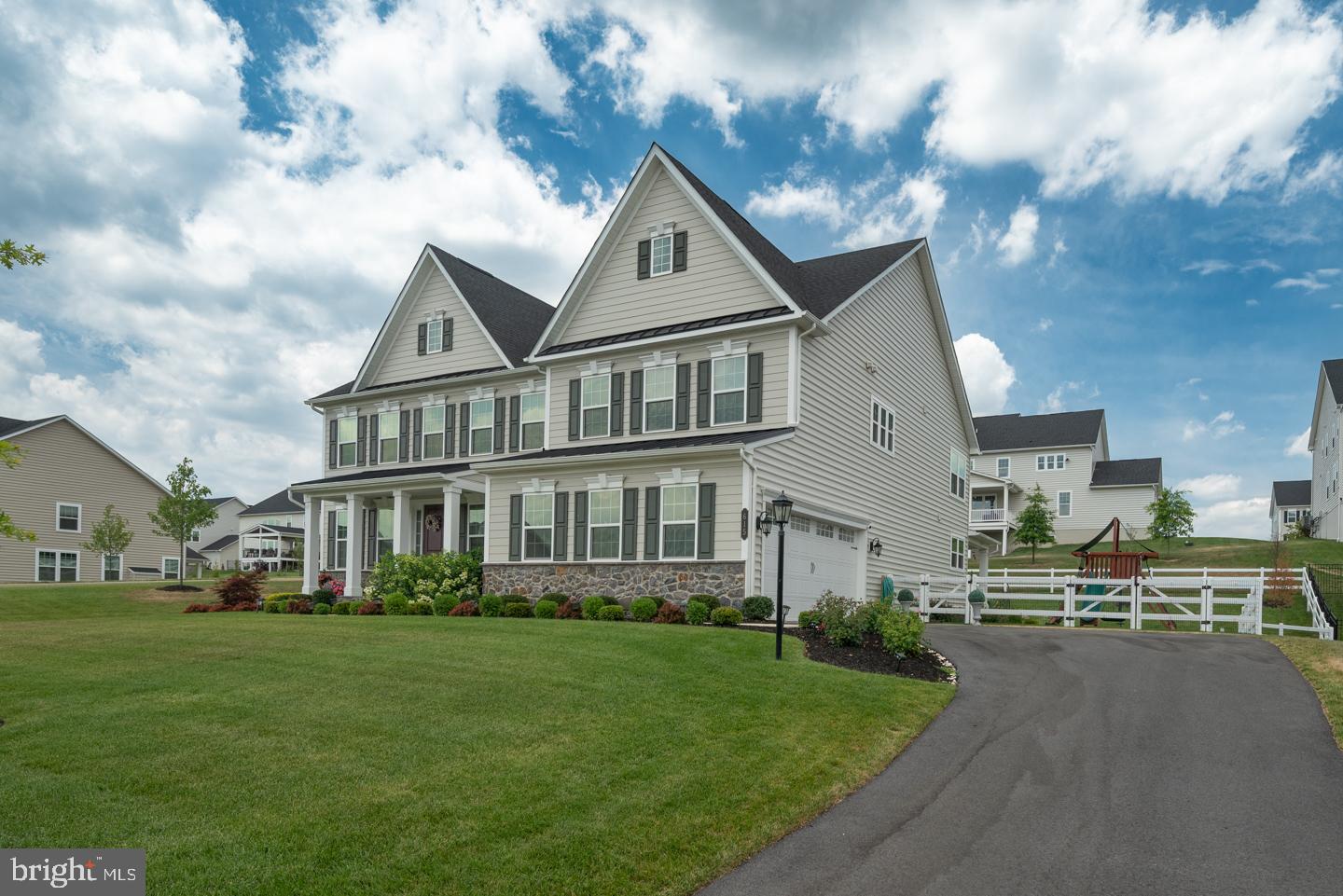 GREYSTONE - Residential