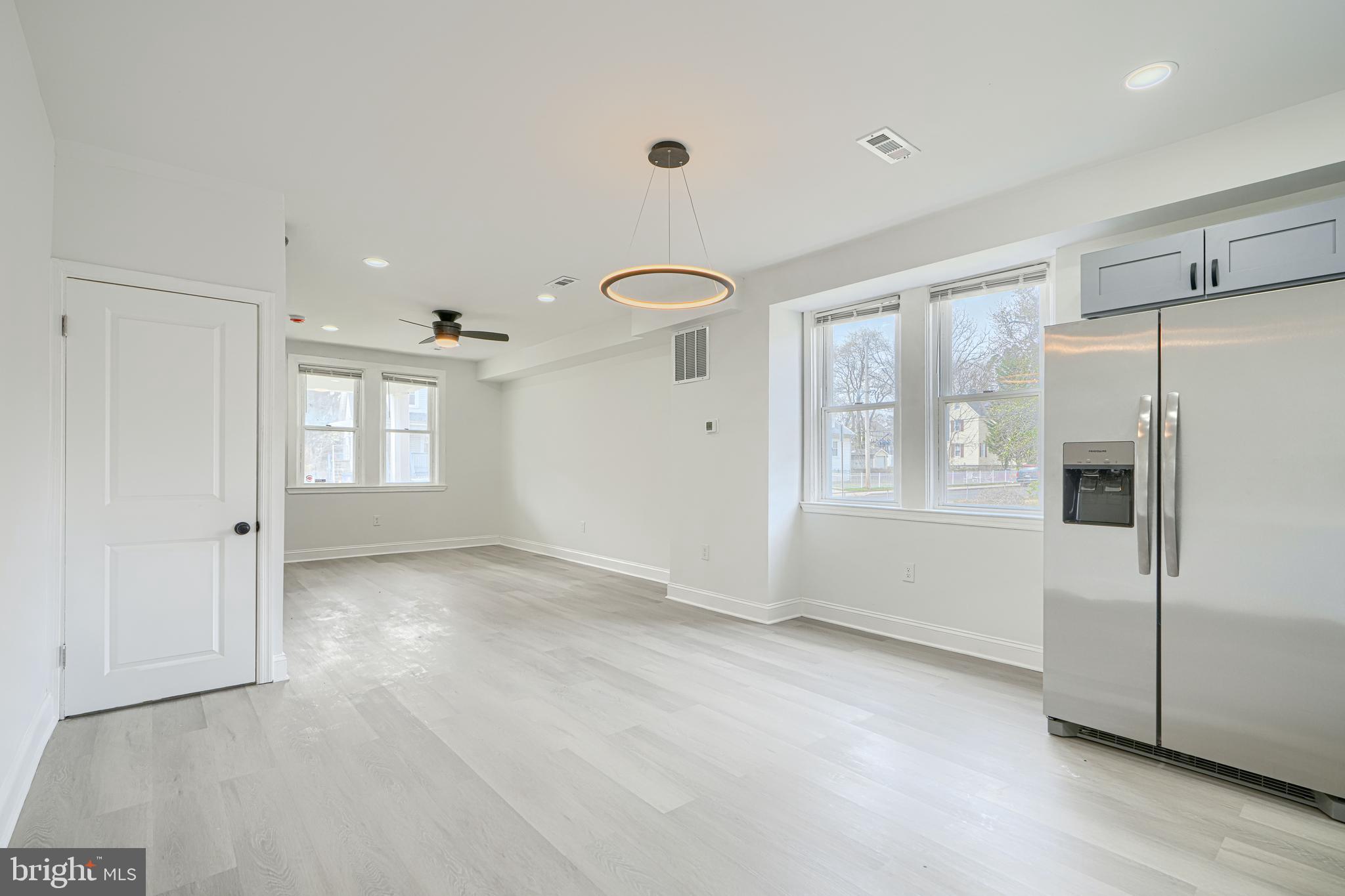 HAMILTON - Residential