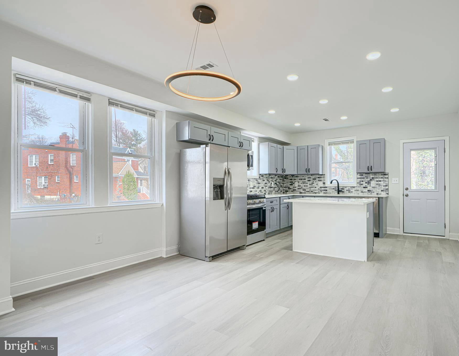 HAMILTON - Residential