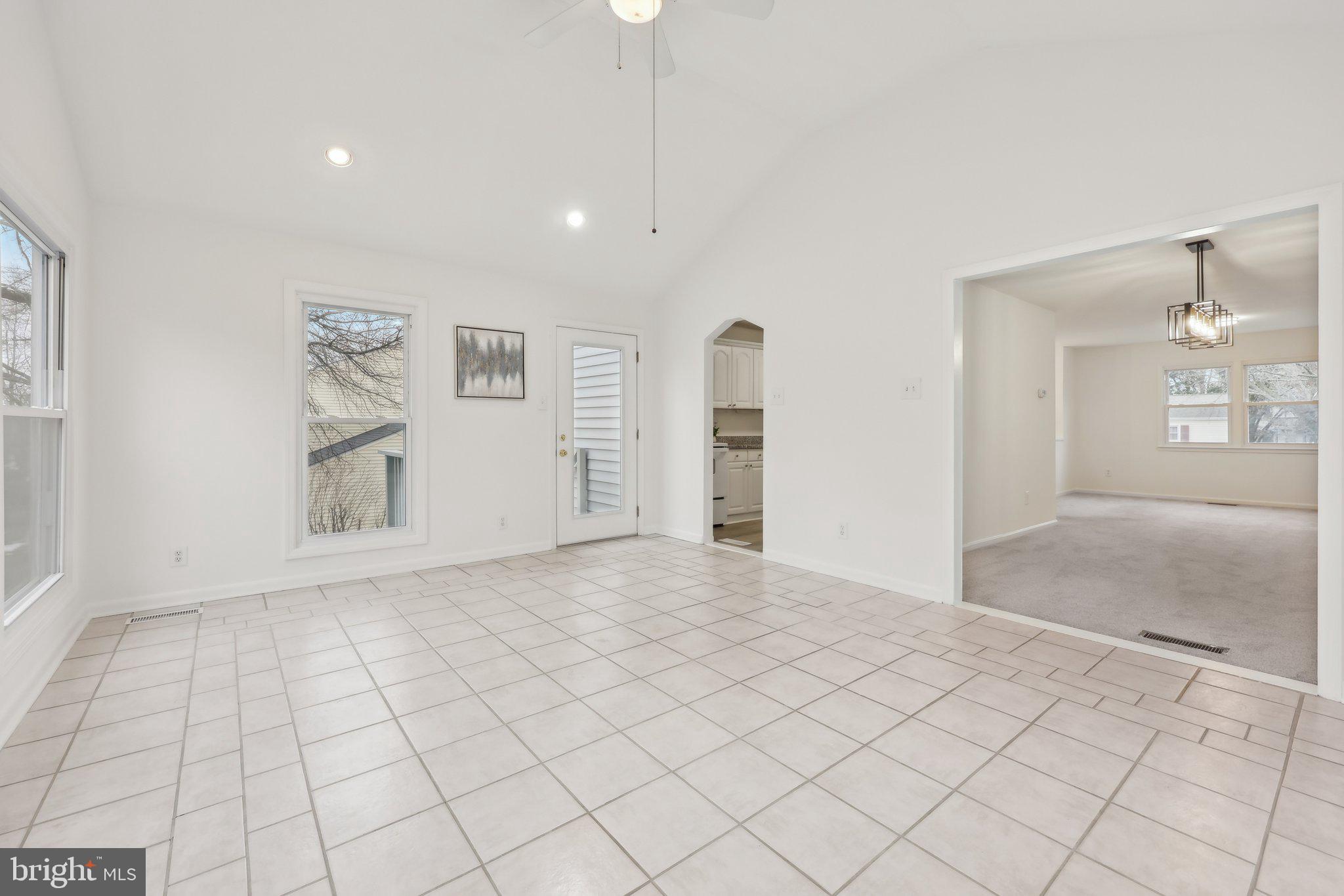 HUNTERS CREEK - Residential