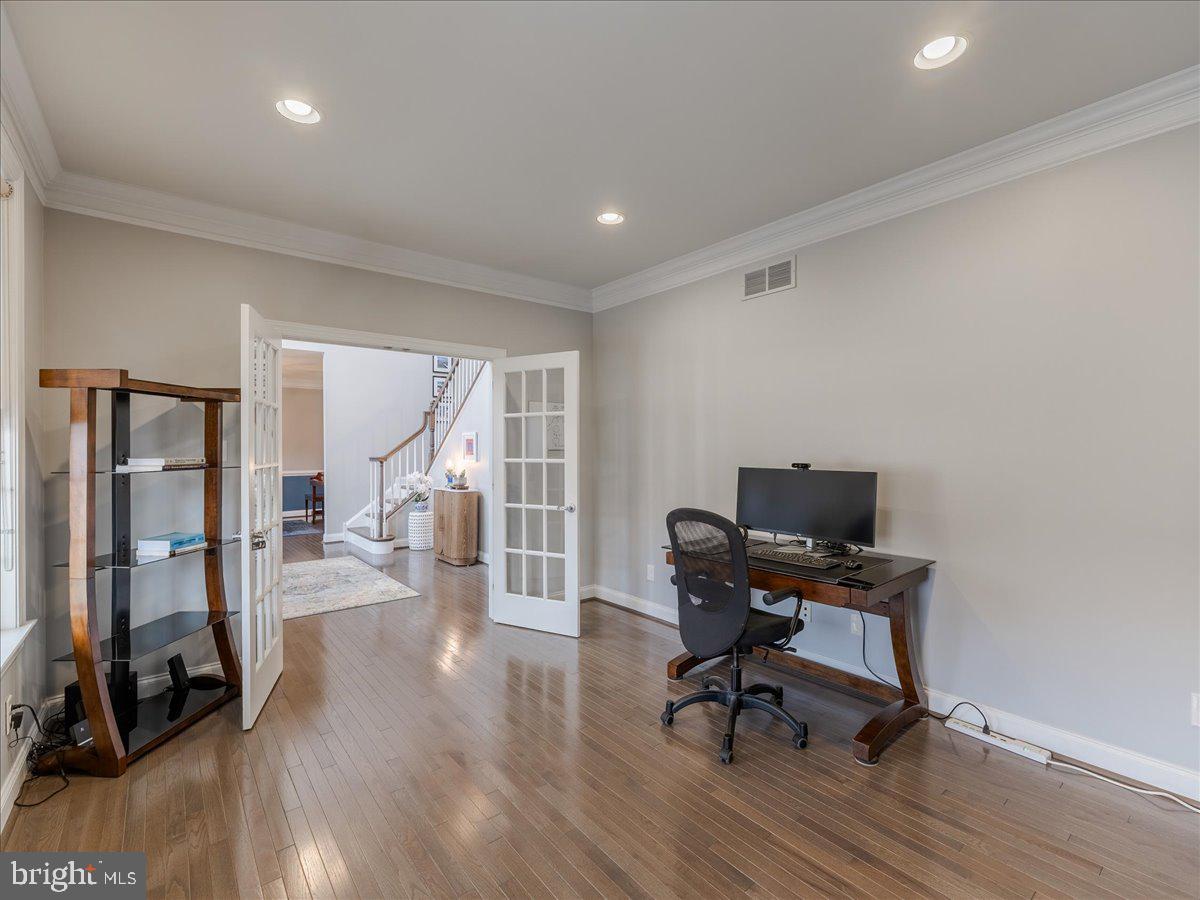 BRIGHT GLADE FARMS - Residential