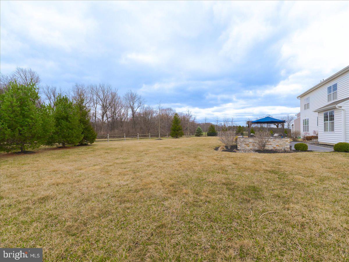 BRIGHT GLADE FARMS - Residential