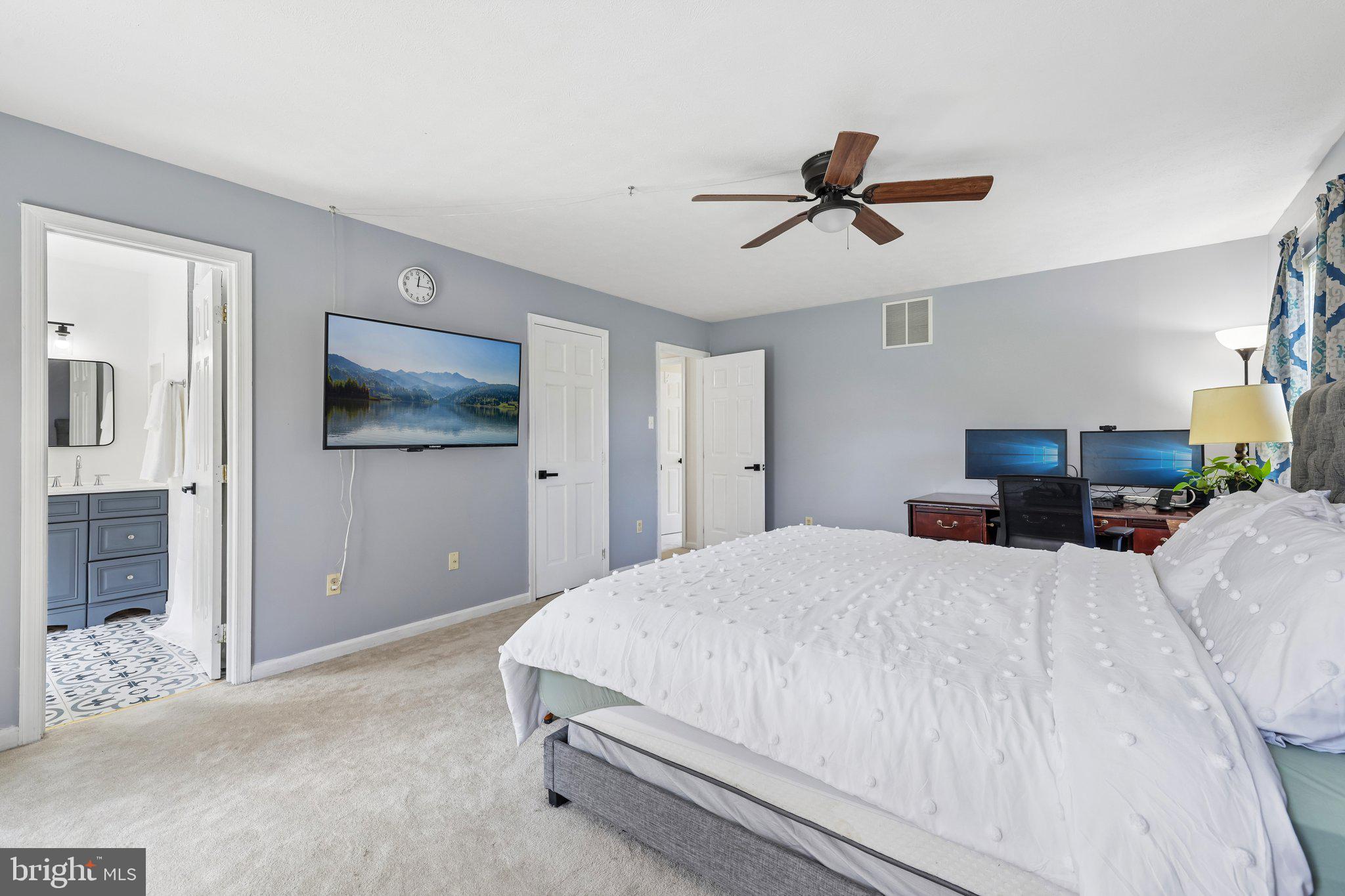 OAKMONT GREEN - Residential