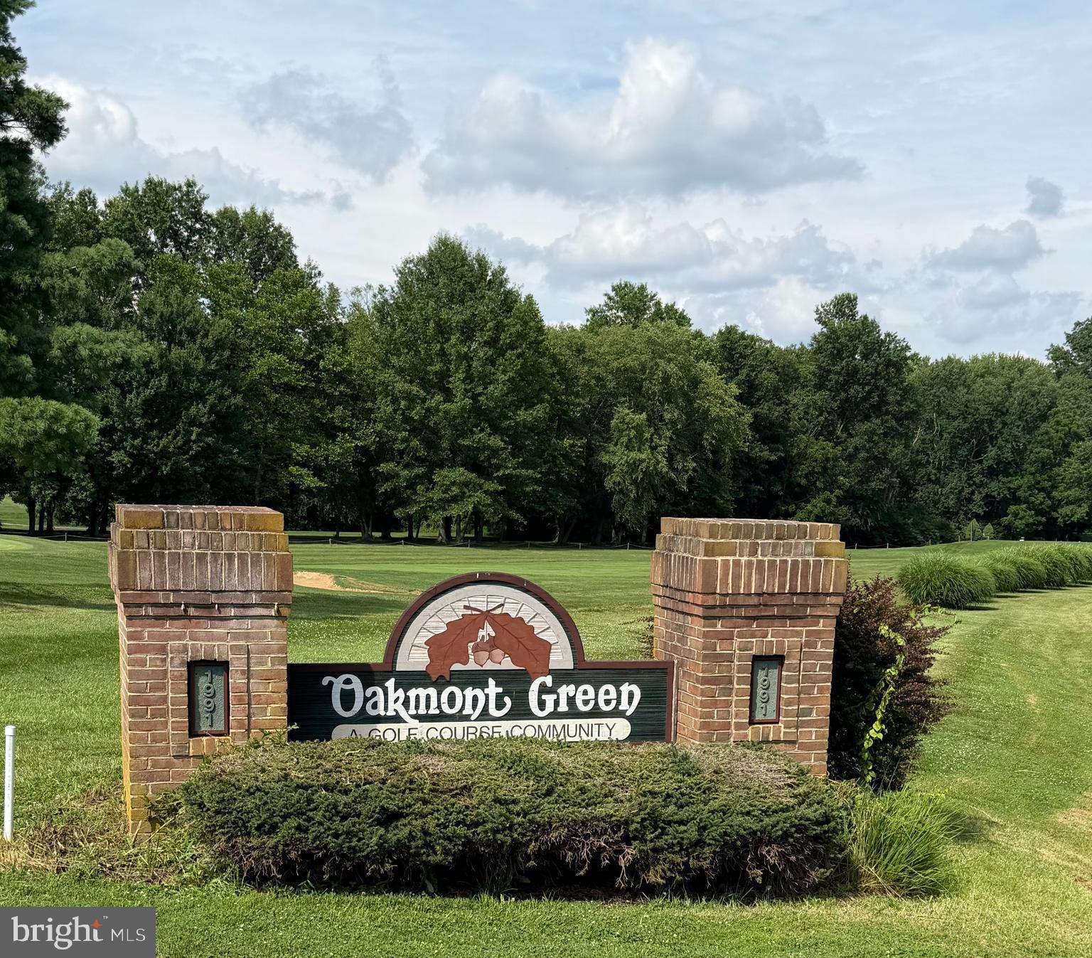 OAKMONT GREEN - Residential