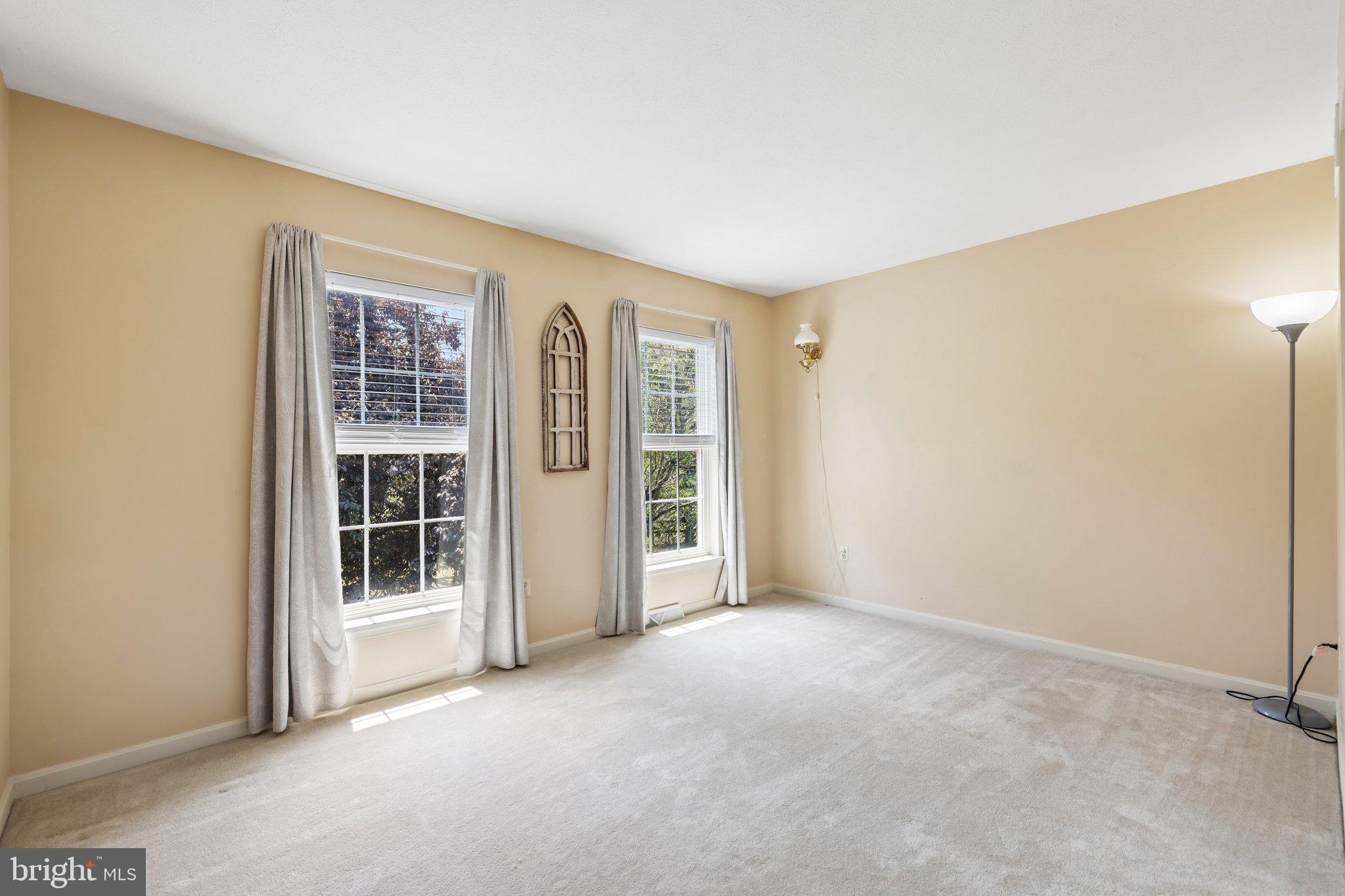 OAKMONT GREEN - Residential