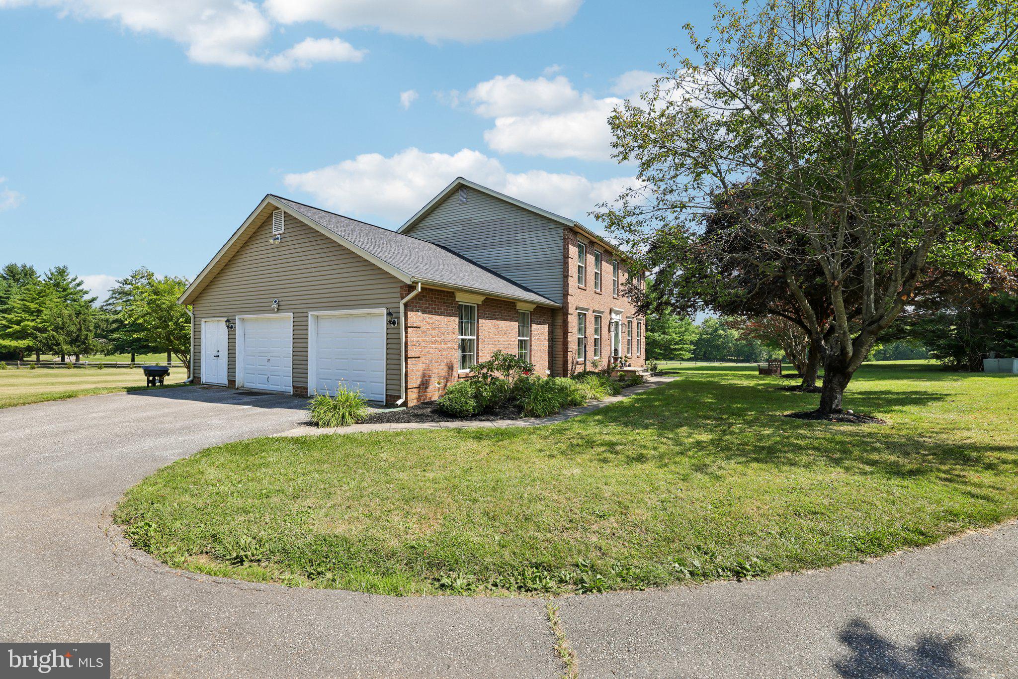 OAKMONT GREEN - Residential