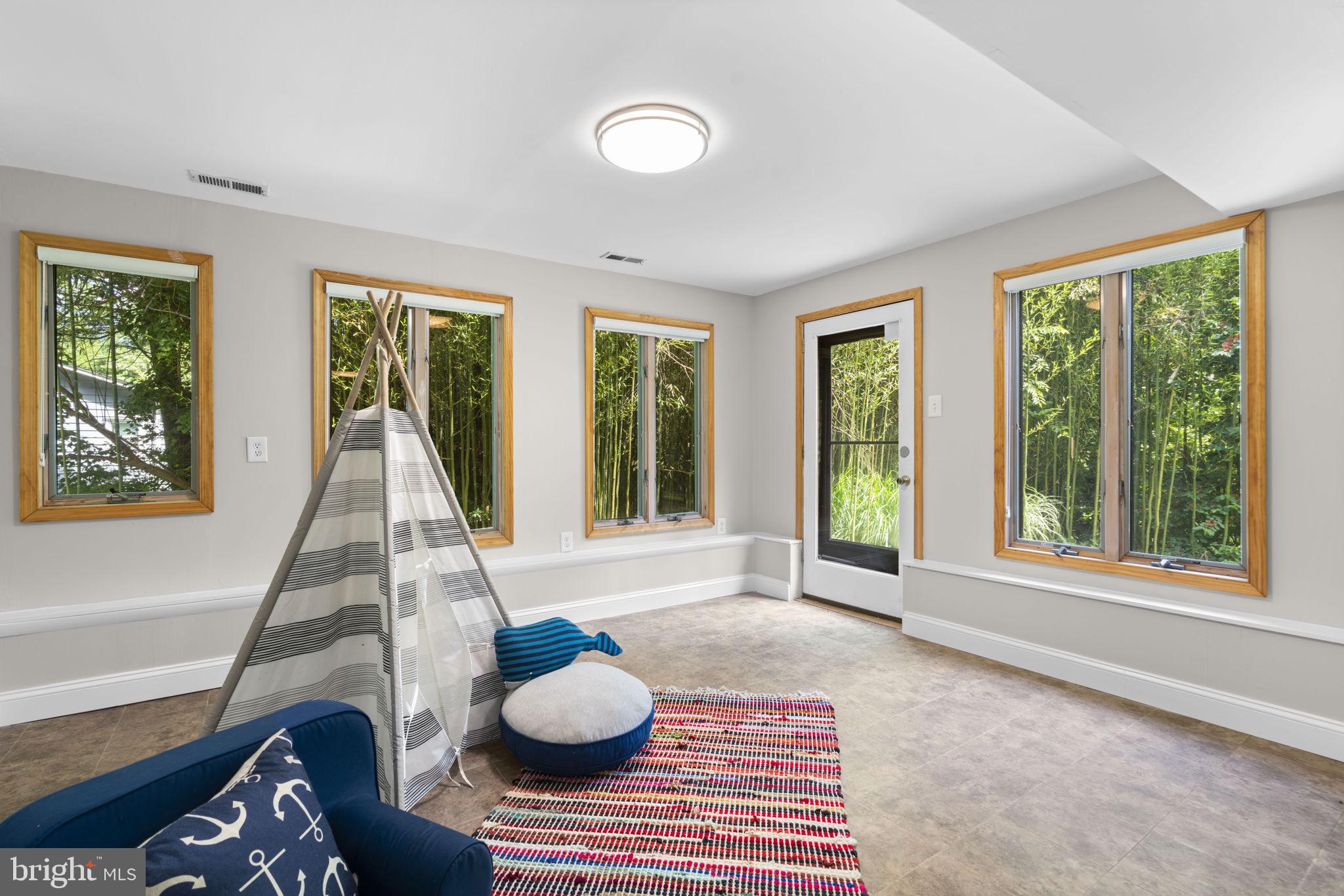 PINES ON THE SEVERN - Residential