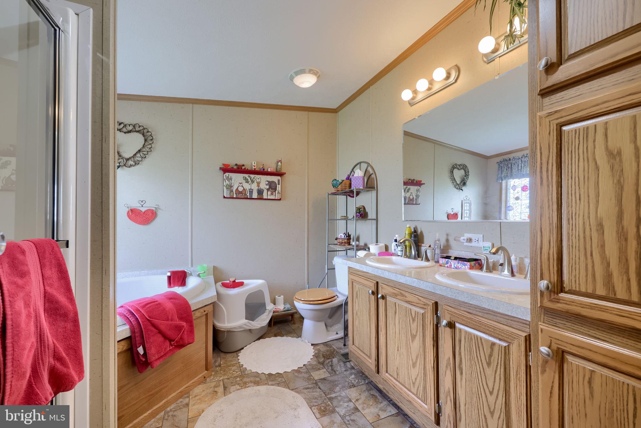 TALL OAK ESTATES - Residential