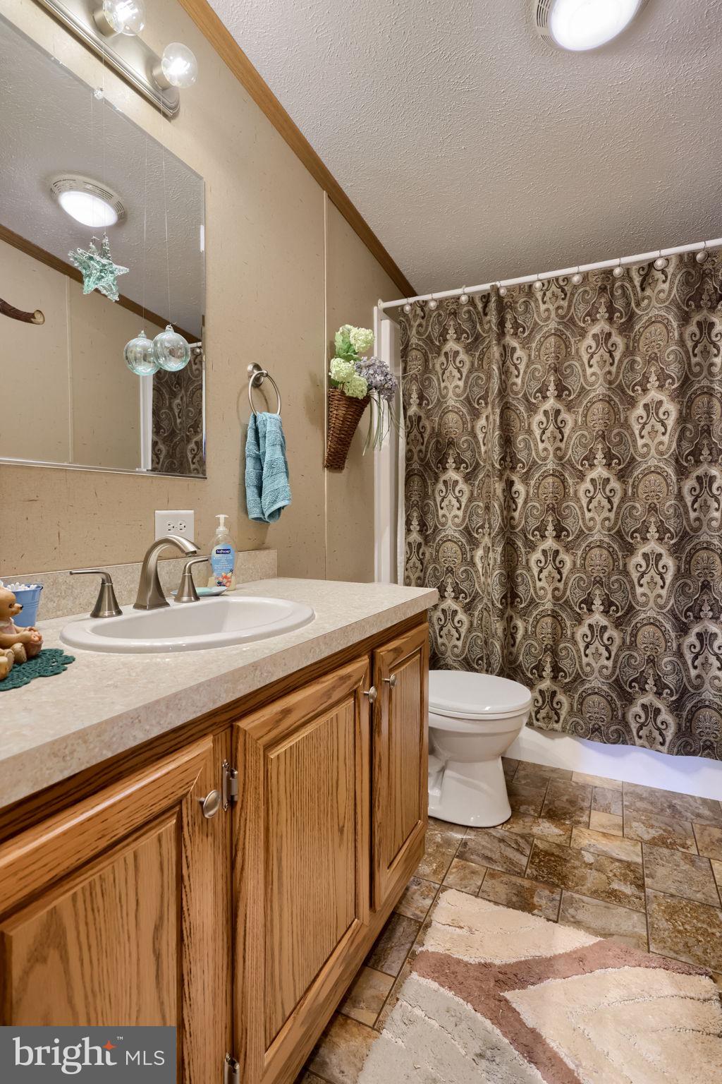 TALL OAK ESTATES - Residential