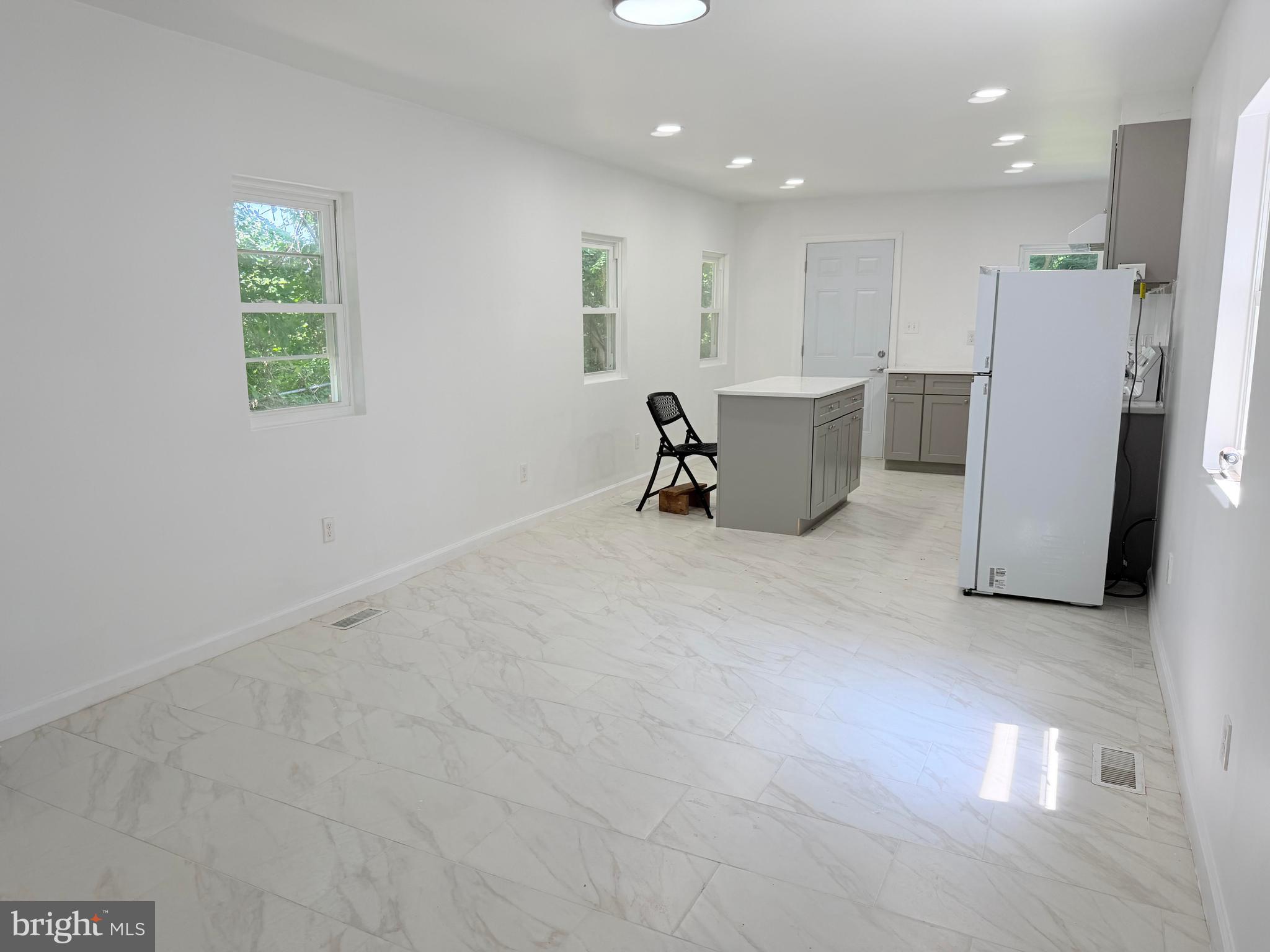 MILFORD - Residential