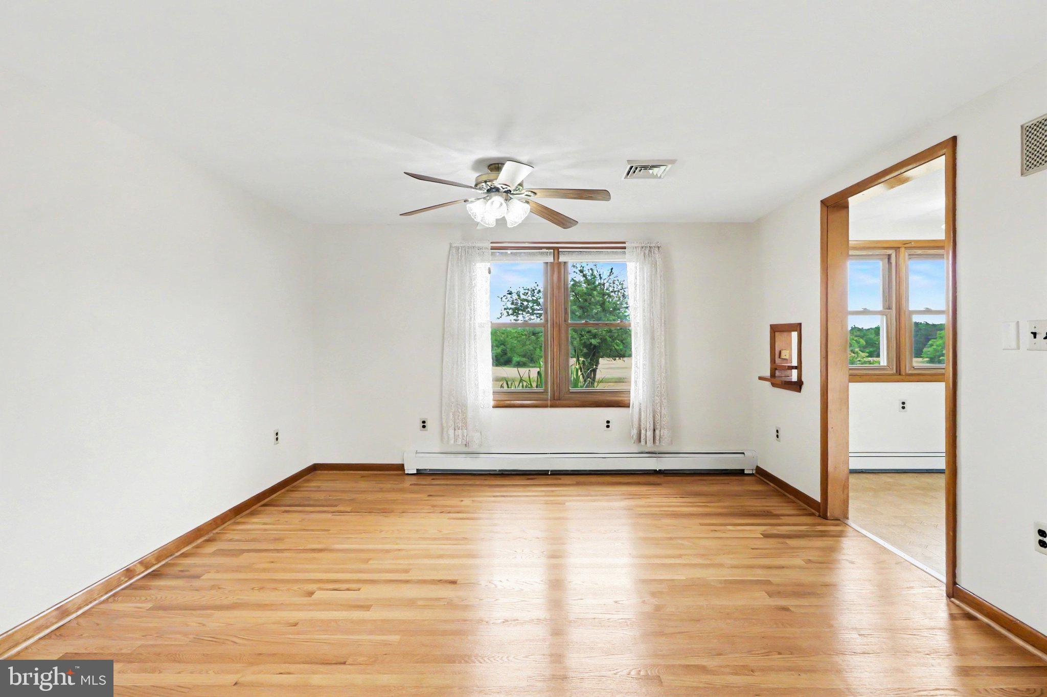 NORTH MIDDLETON TWP - Residential