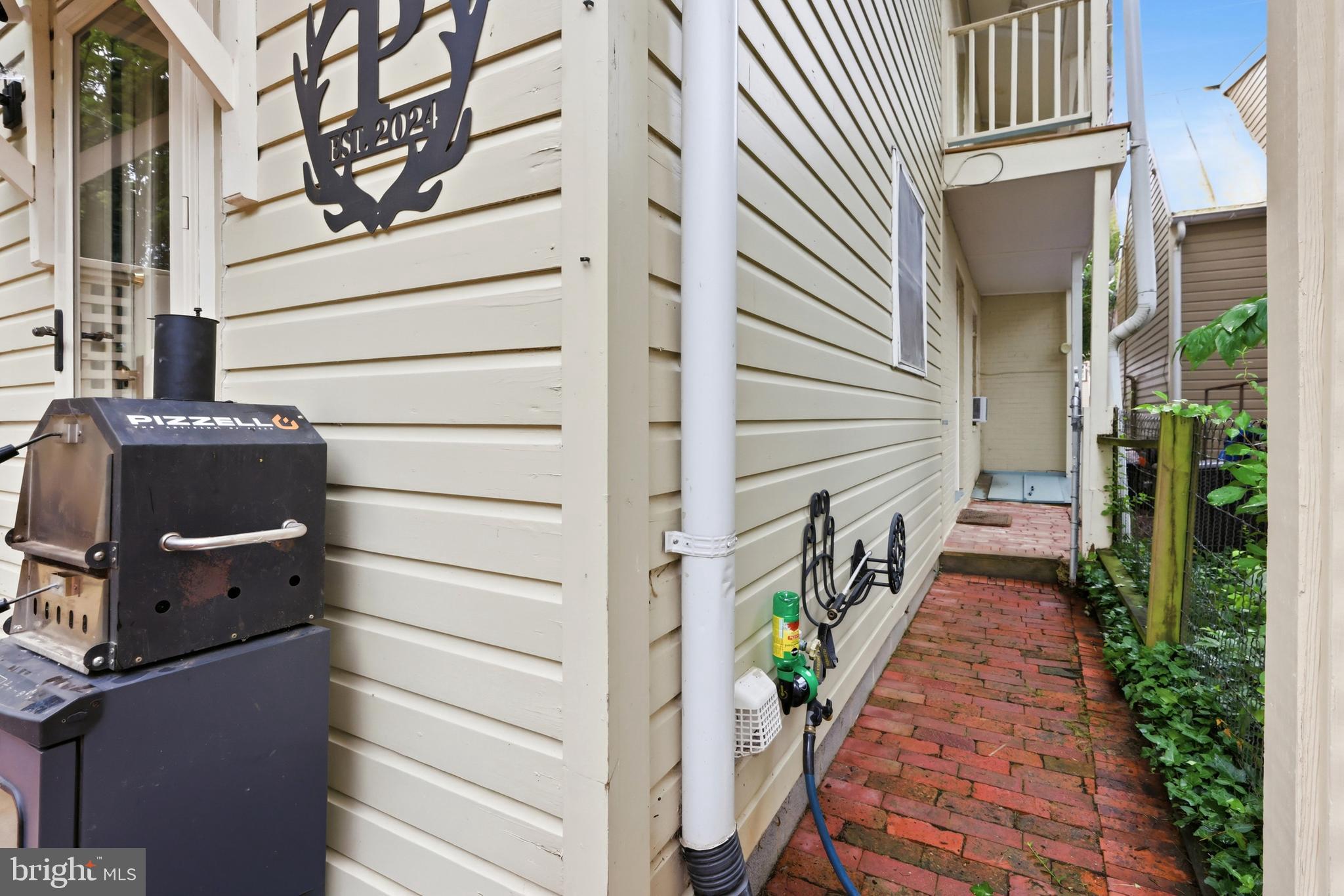 DOWNTOWN FREDERICK - Residential
