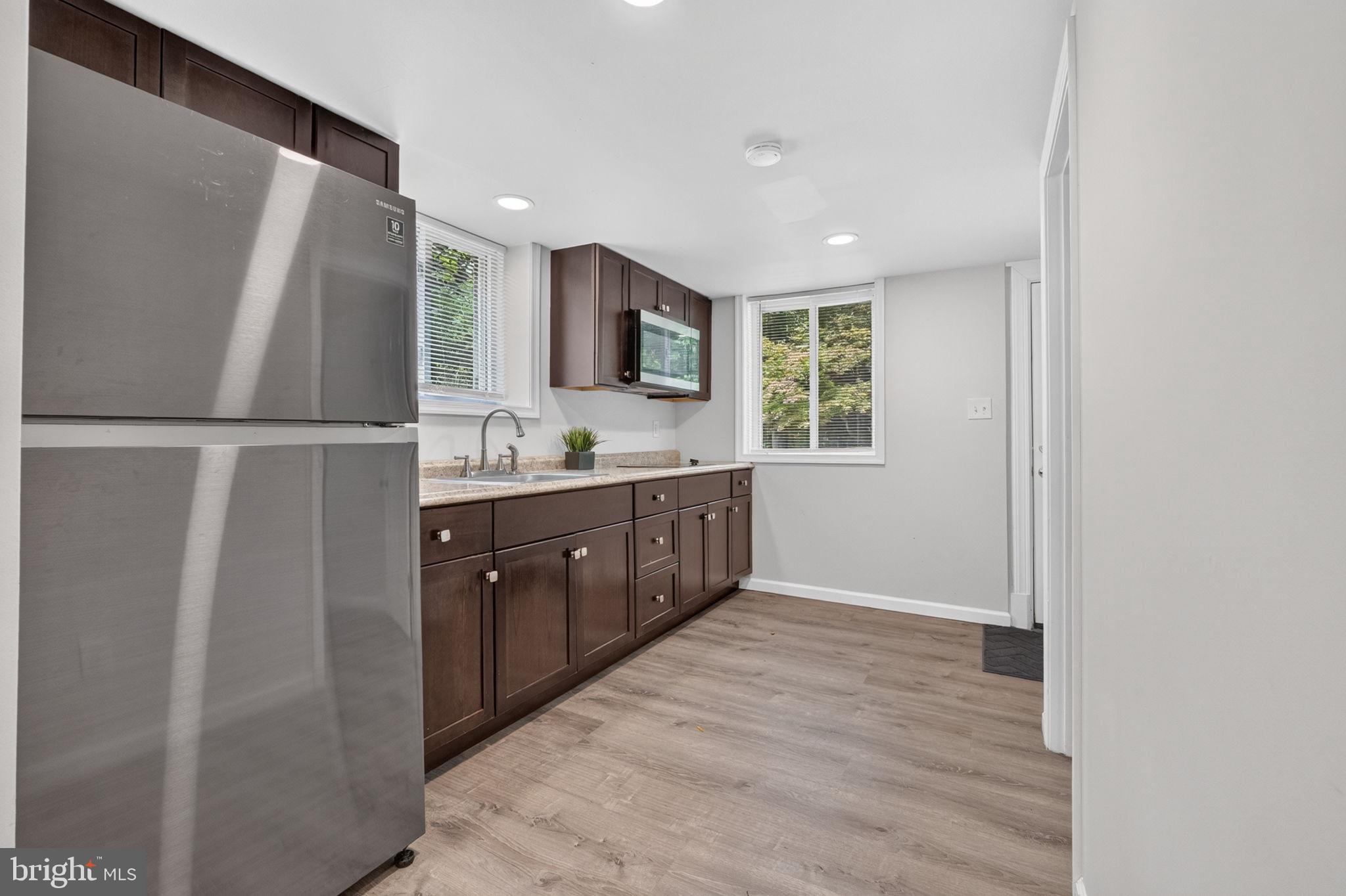 ROCK CREEK MANOR - Residential