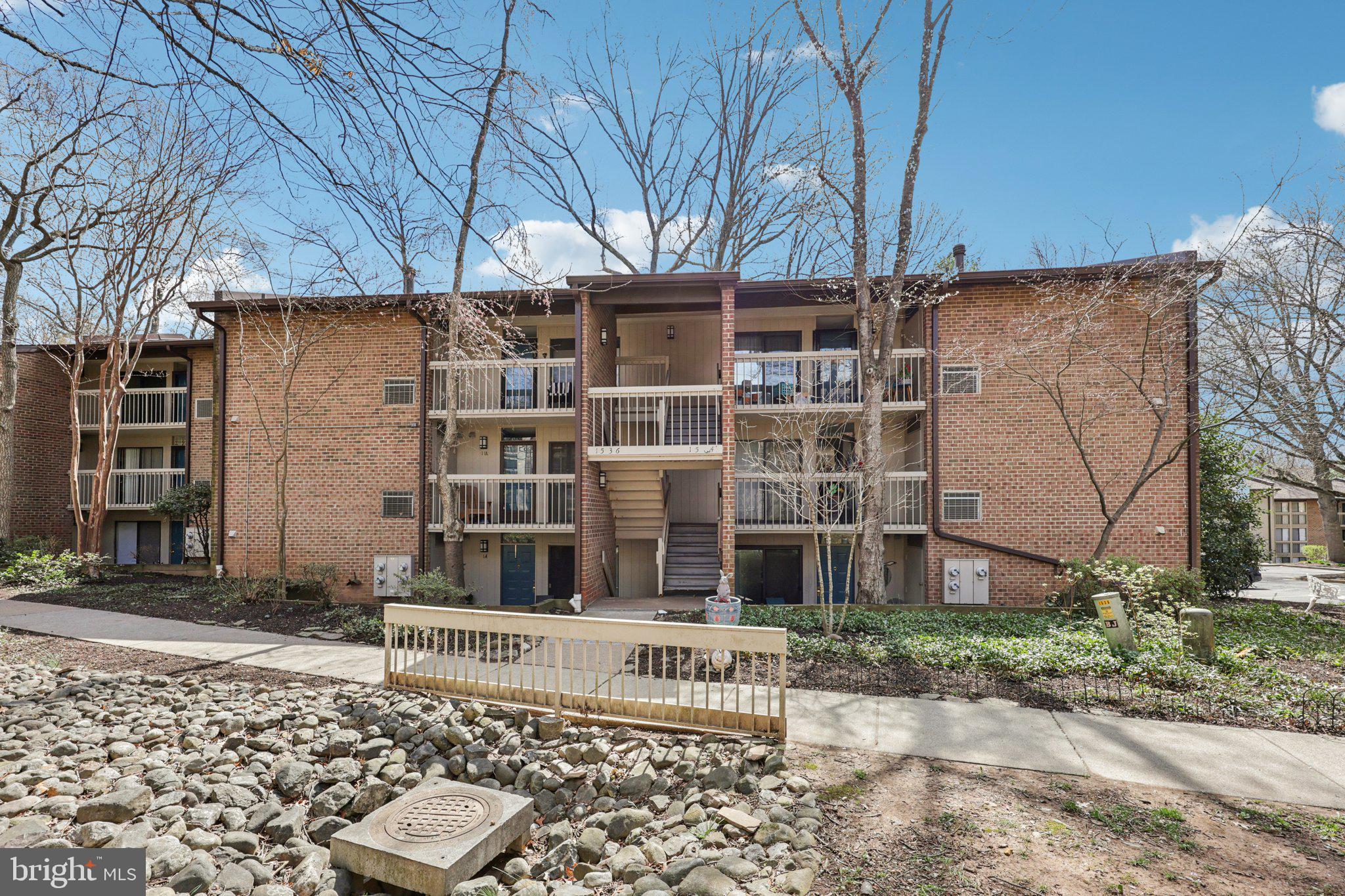 LAKEVIEW - Residential