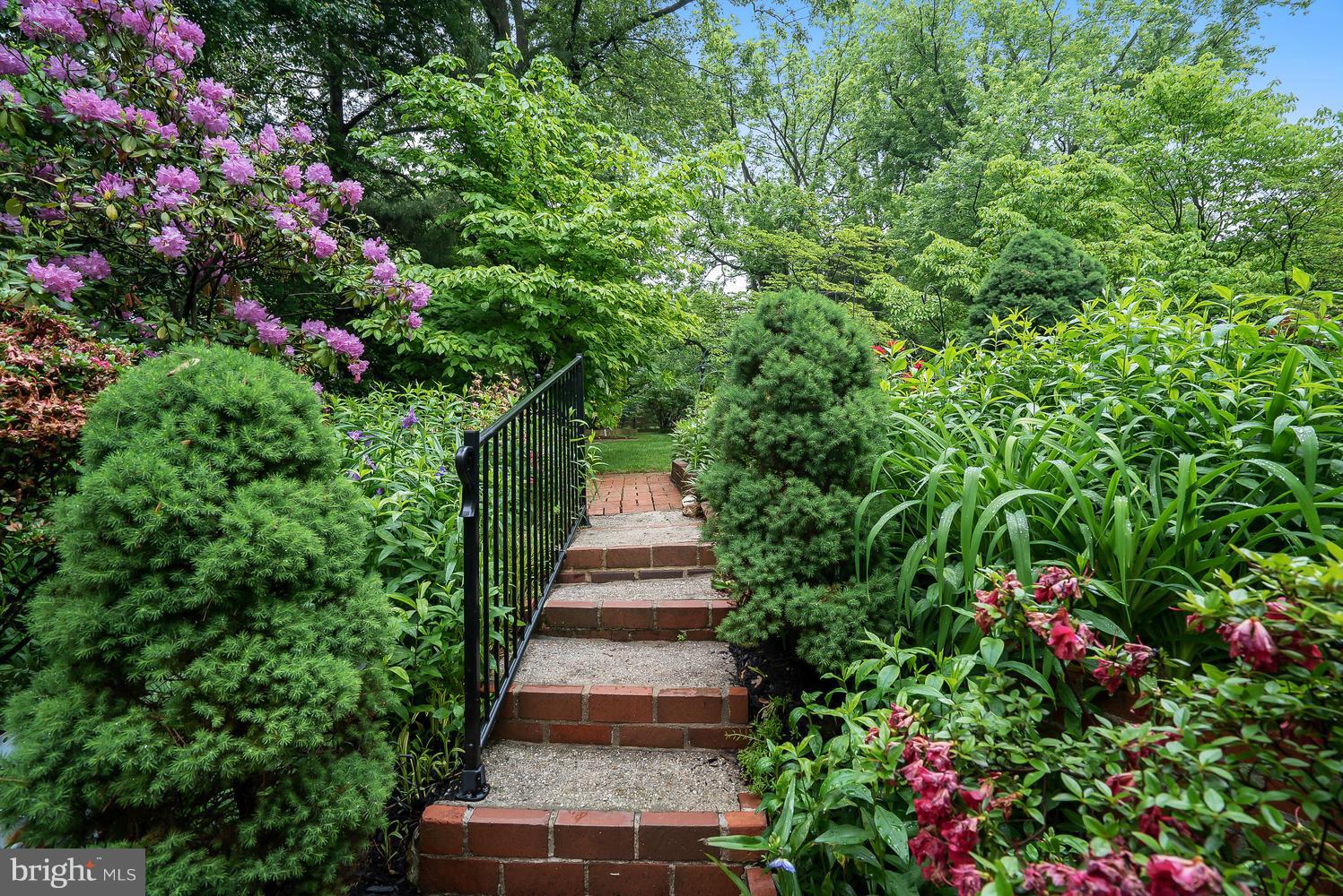 MILL CREEK TOWNE - Residential