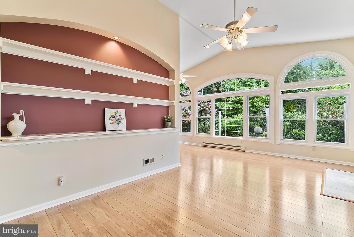 MILL CREEK TOWNE - Residential
