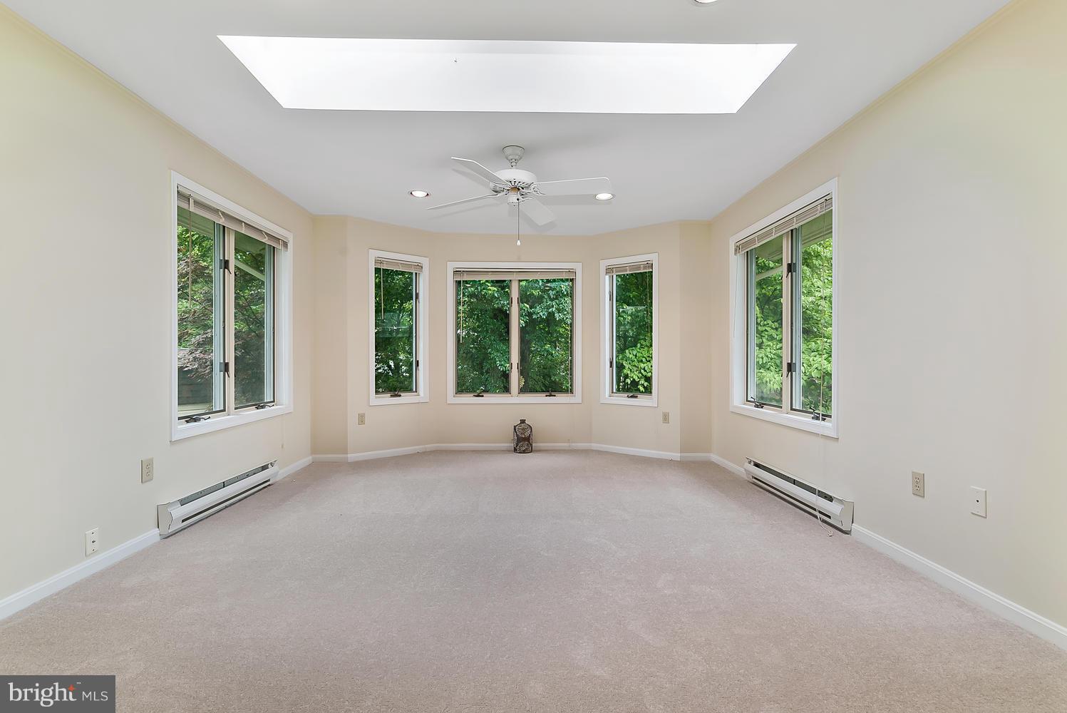 MILL CREEK TOWNE - Residential