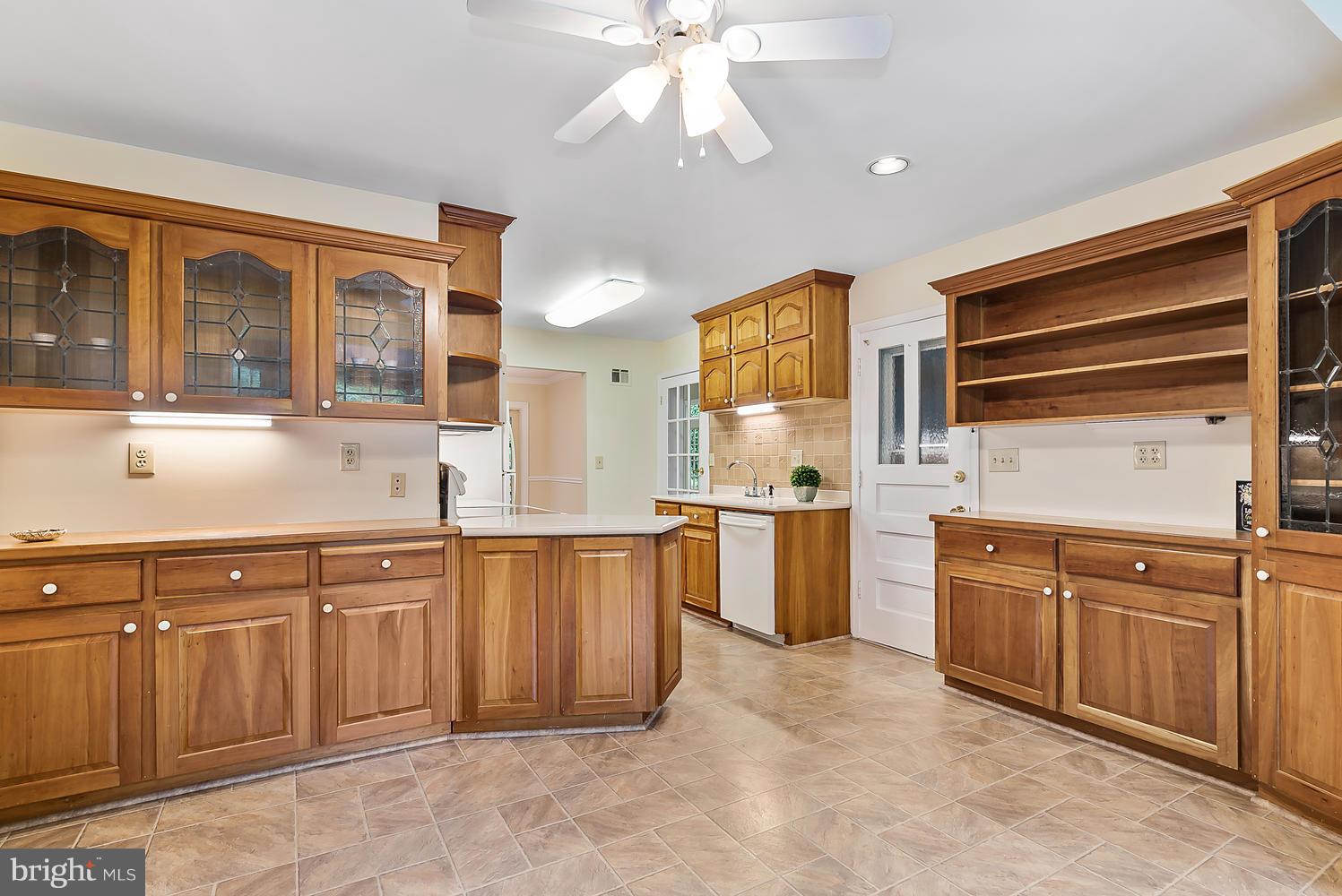 MILL CREEK TOWNE - Residential