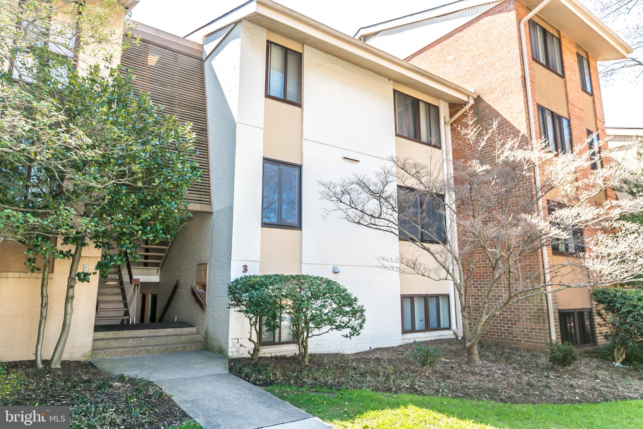 CROSS KEYS - Residential Lease