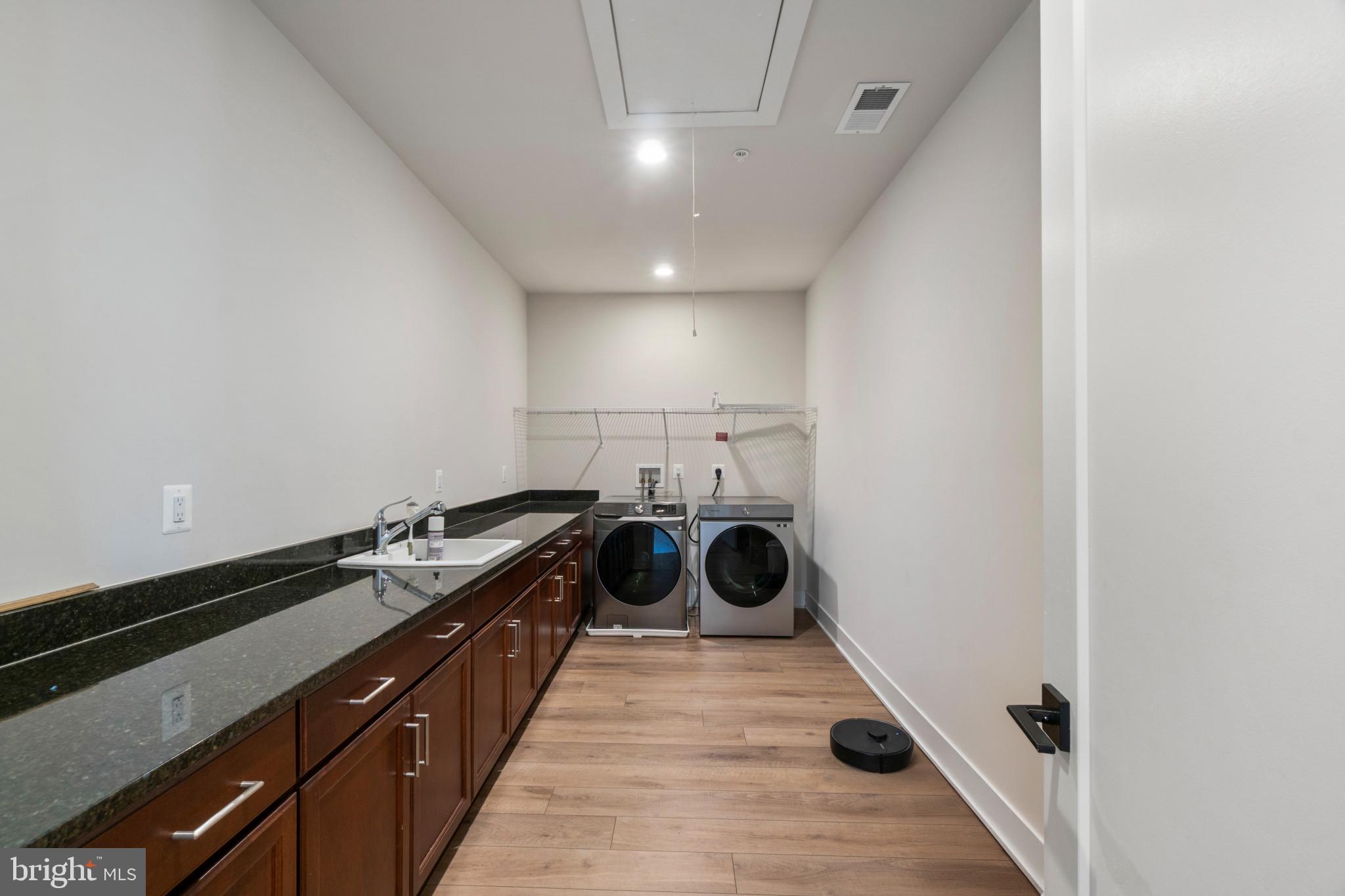 WILLOWCREEK - Residential