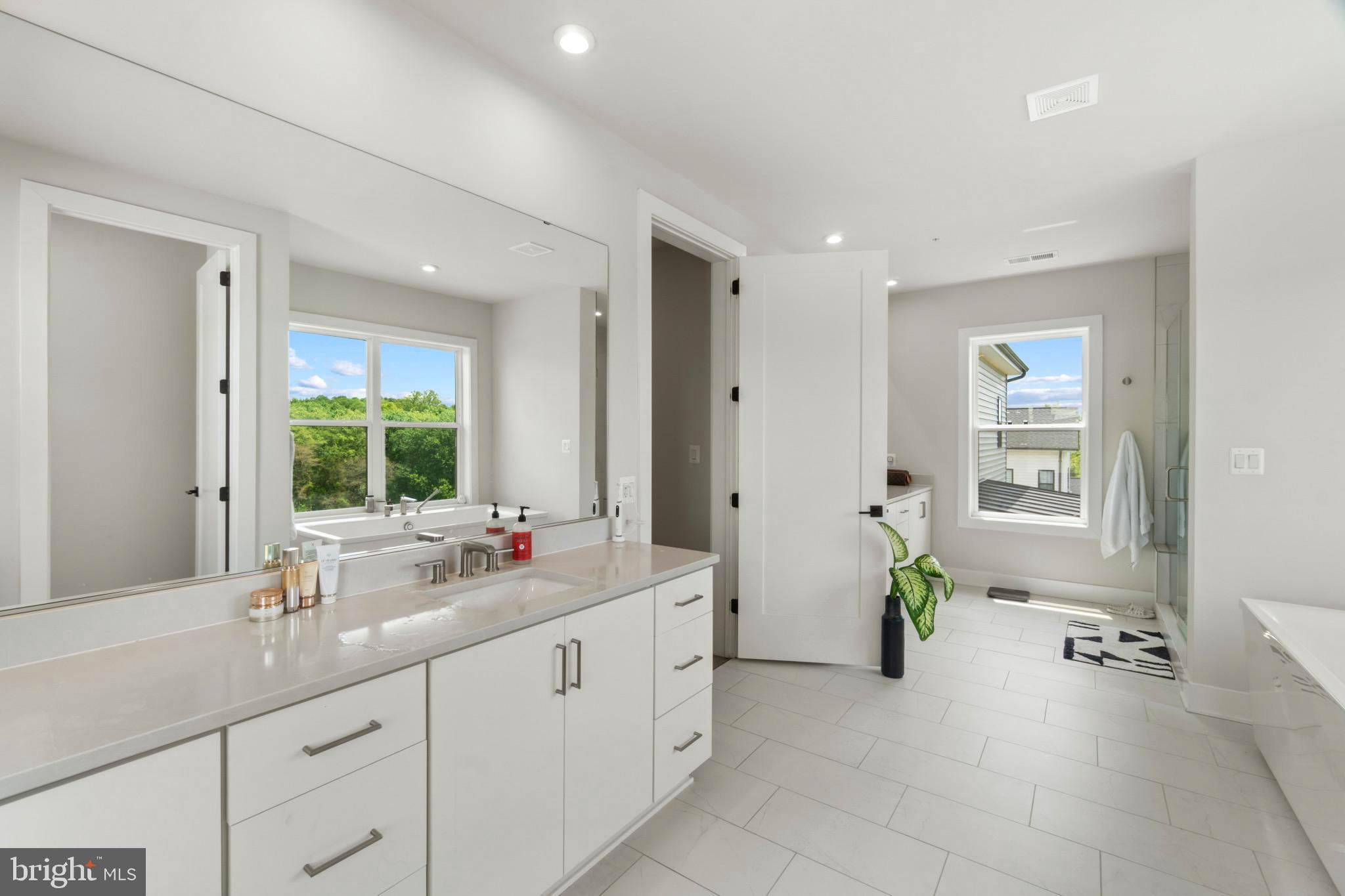 WILLOWCREEK - Residential
