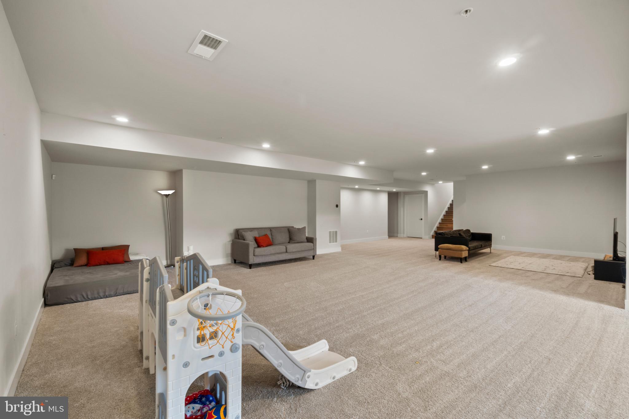 WILLOWCREEK - Residential