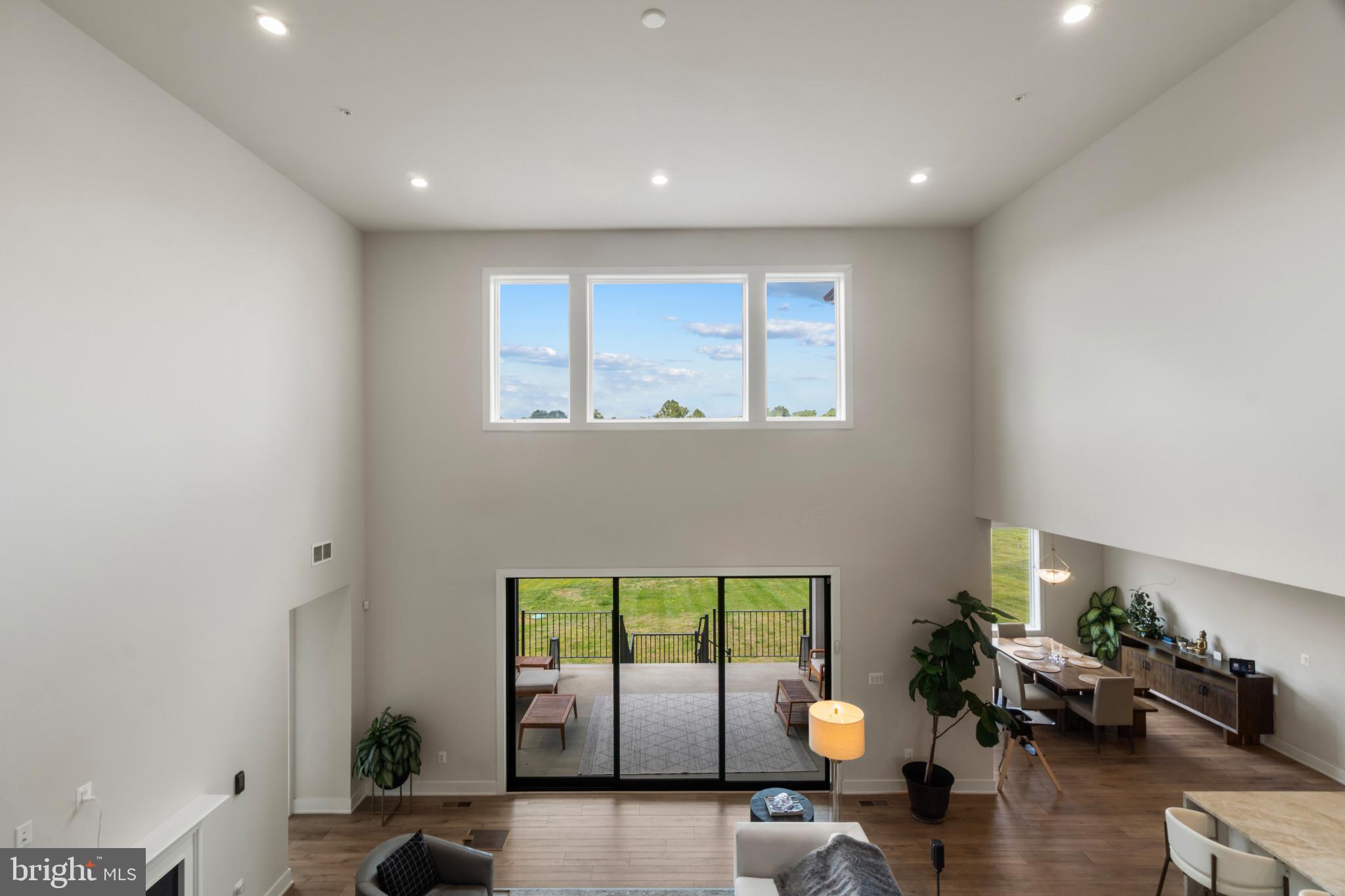 WILLOWCREEK - Residential