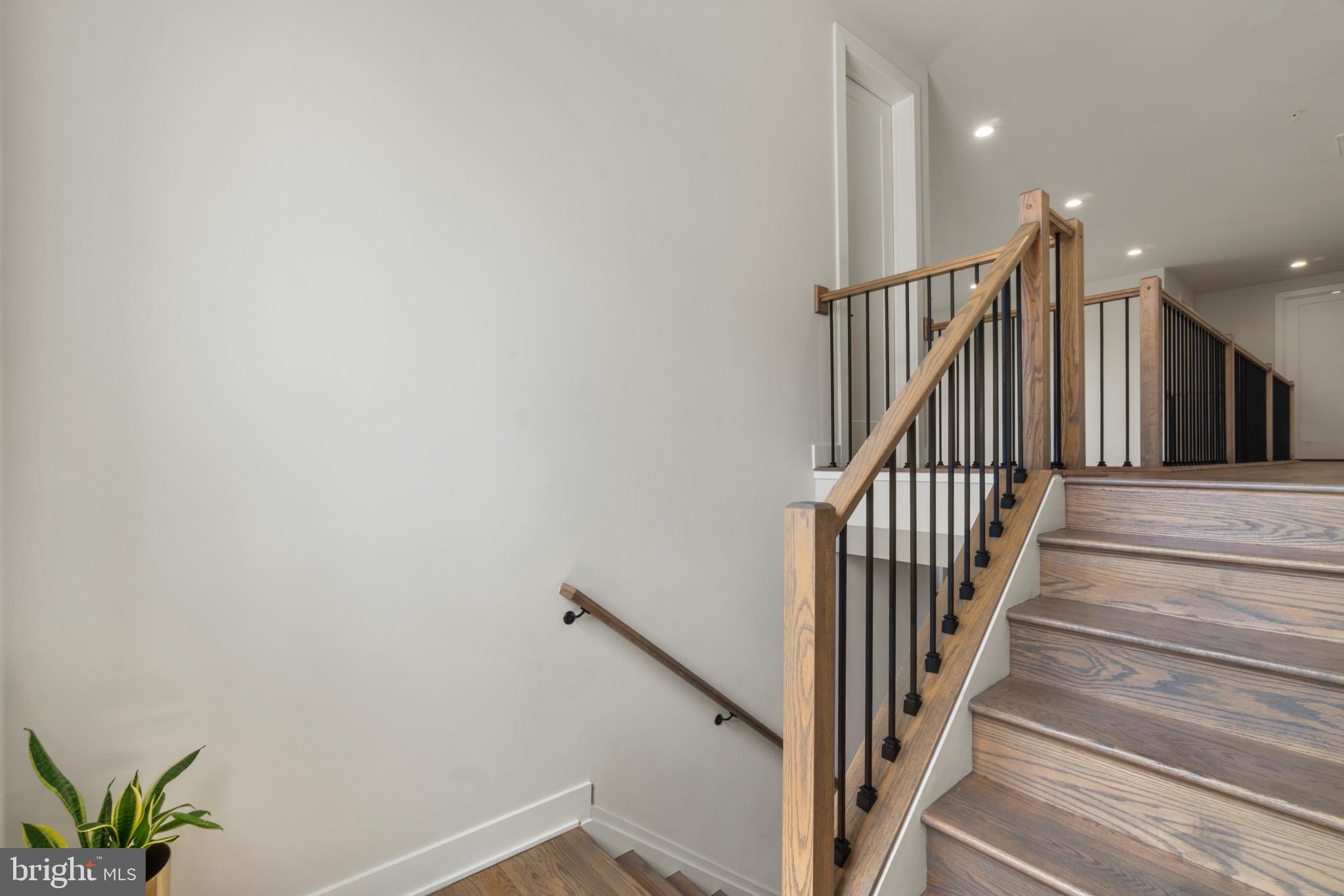 WILLOWCREEK - Residential