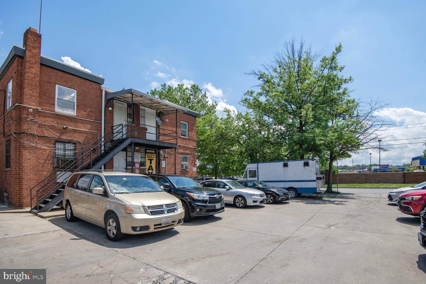 TAKOMA PARK - Commercial Sale