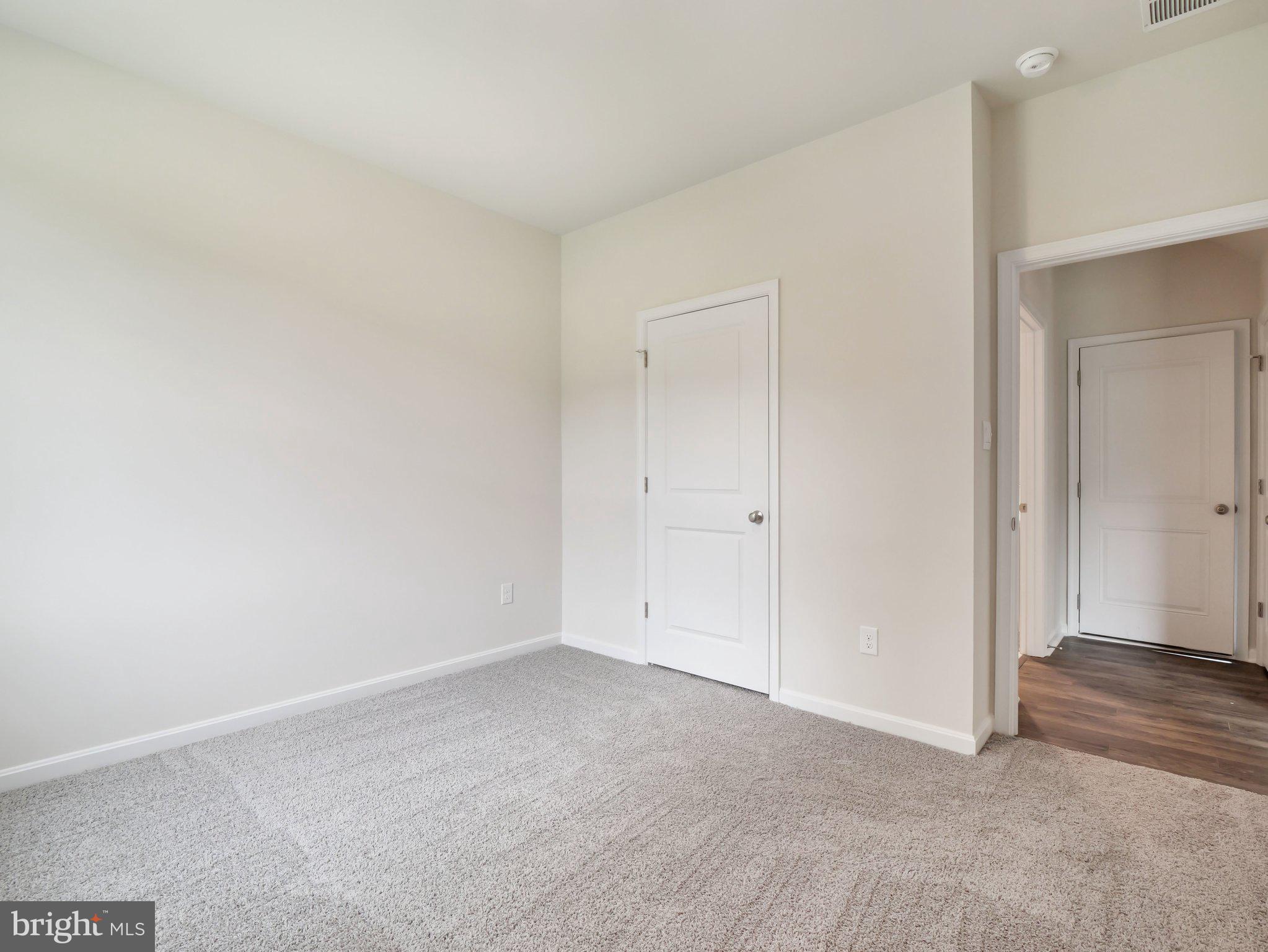 LADYSMITH VILLAGE - Residential