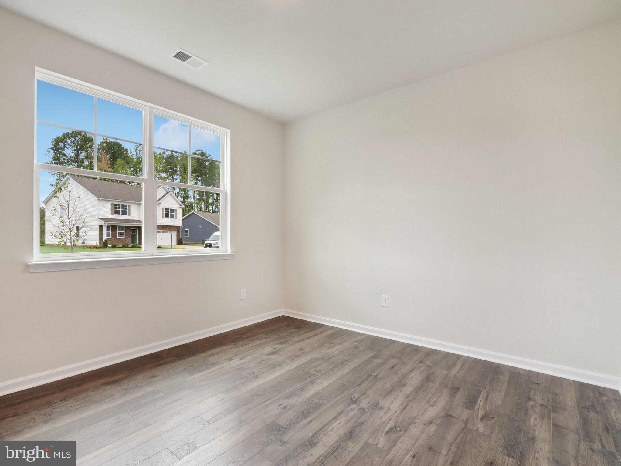 LADYSMITH VILLAGE - Residential
