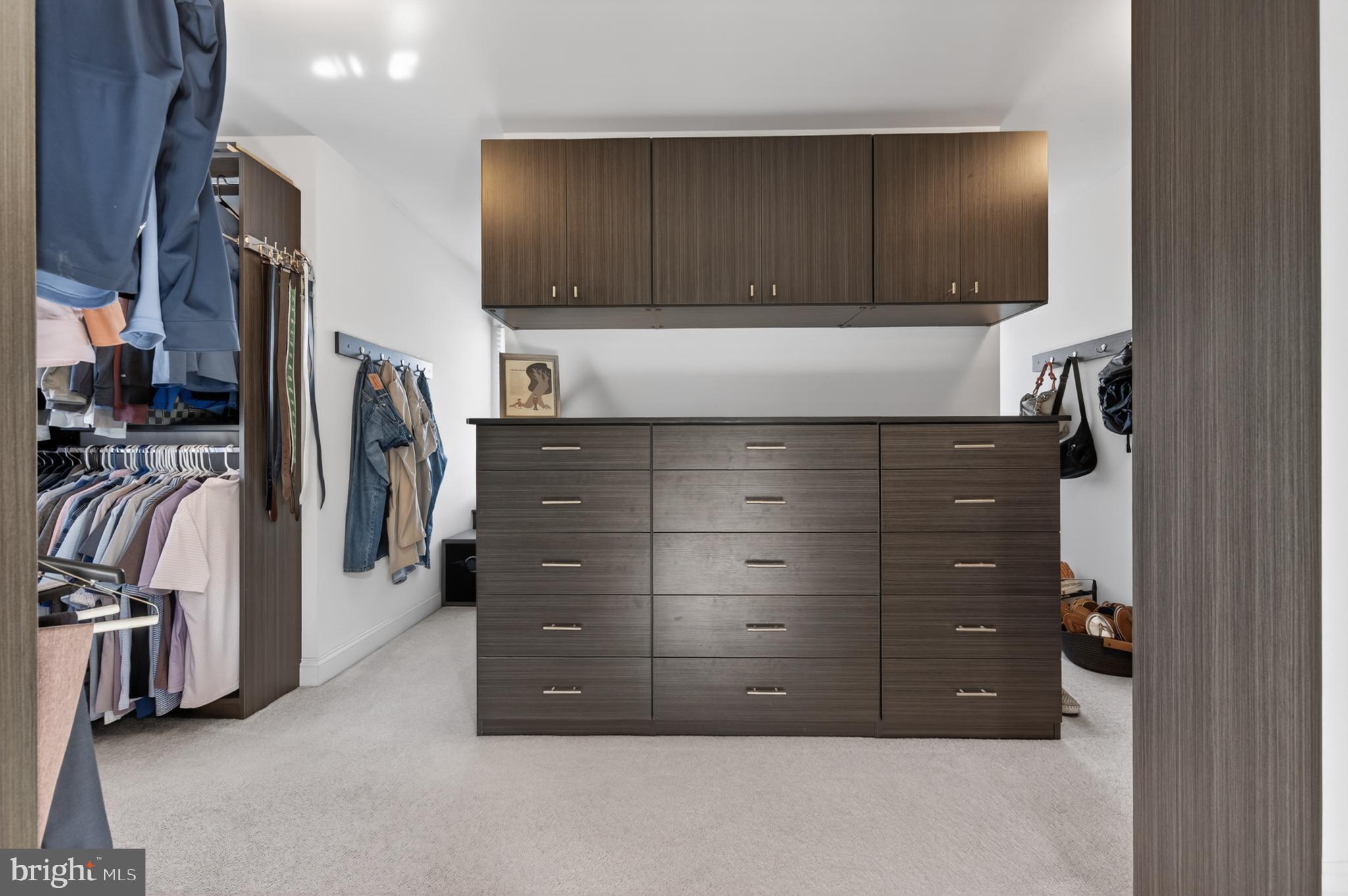 RESERVE AT WAYNEBROO - Residential