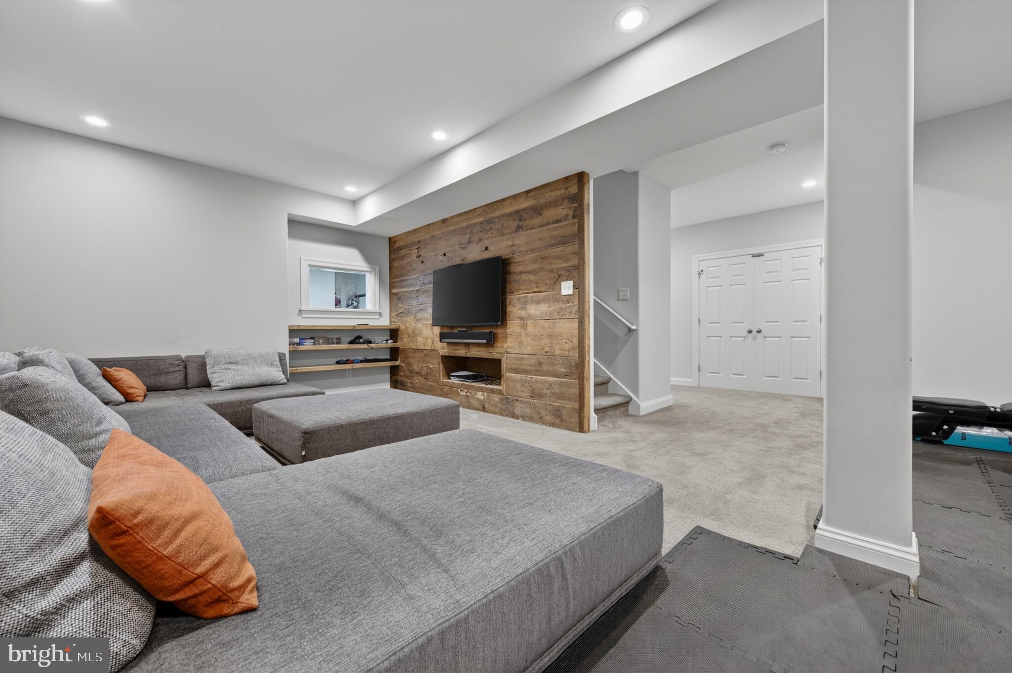 RESERVE AT WAYNEBROO - Residential