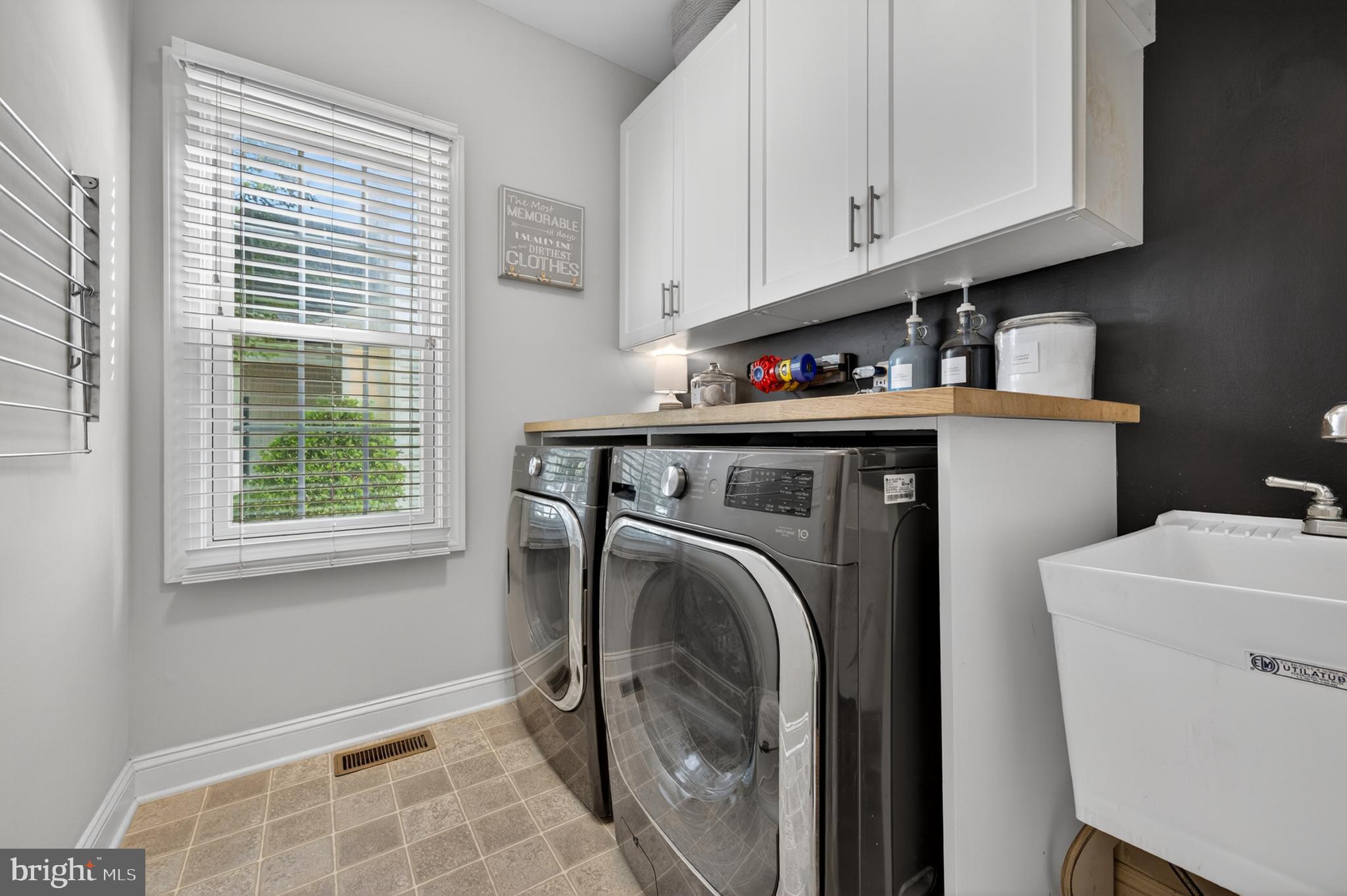 RESERVE AT WAYNEBROO - Residential
