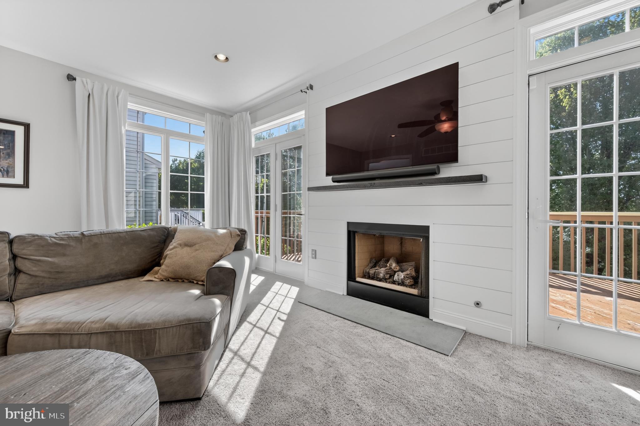 RESERVE AT WAYNEBROO - Residential