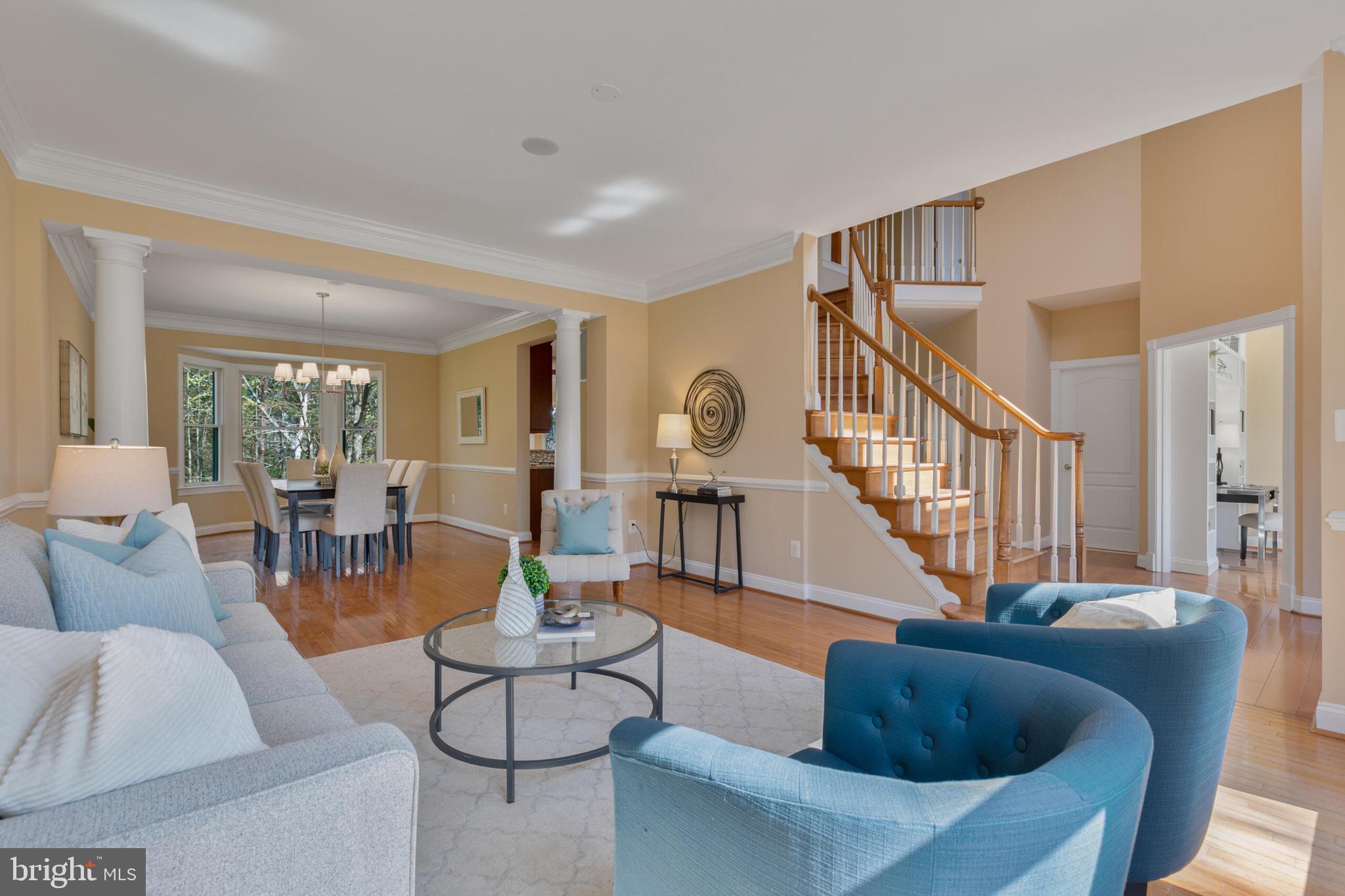 SOUTH RIDING - Residential