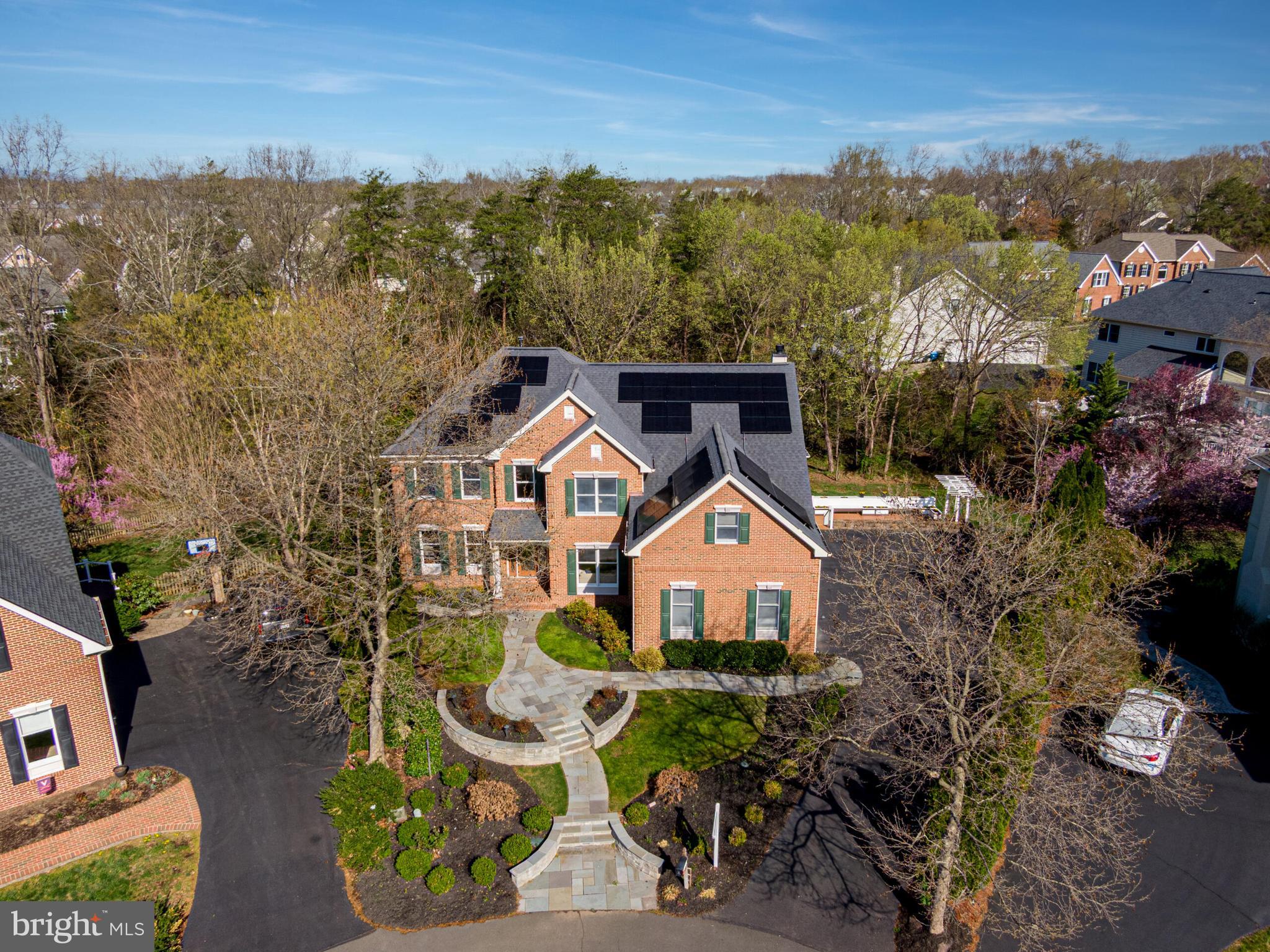 SOUTH RIDING - Residential