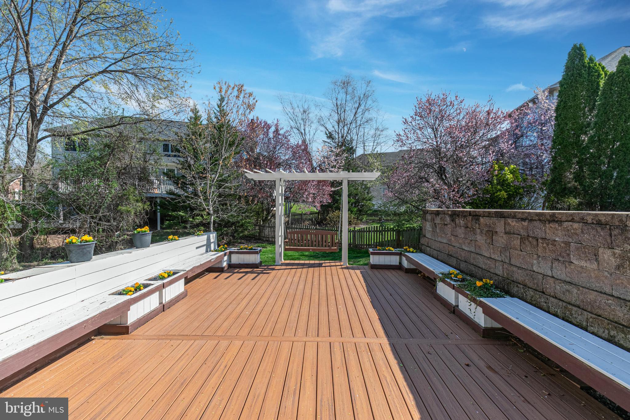 SOUTH RIDING - Residential