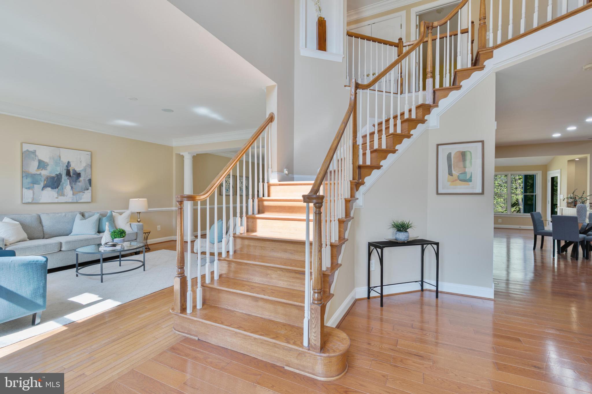 SOUTH RIDING - Residential