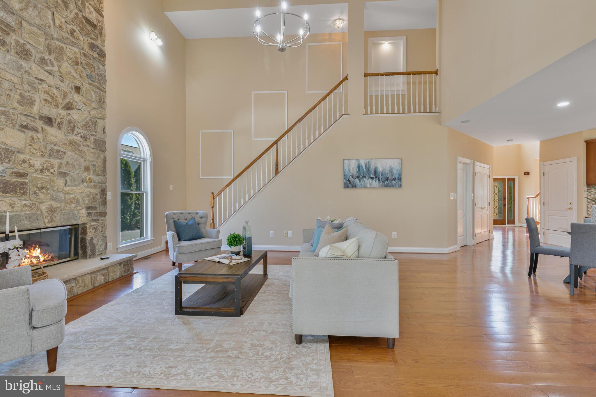 SOUTH RIDING - Residential