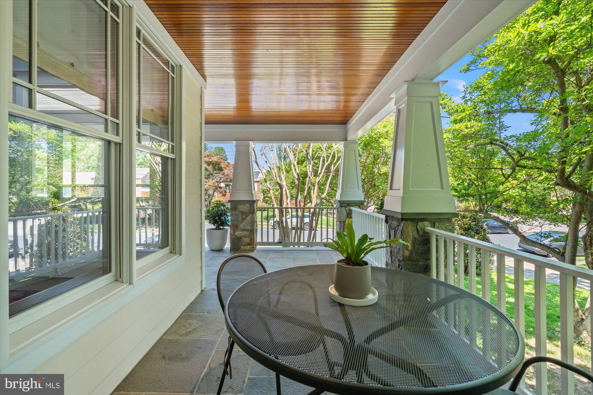 GOLF CLUB MANOR - Residential