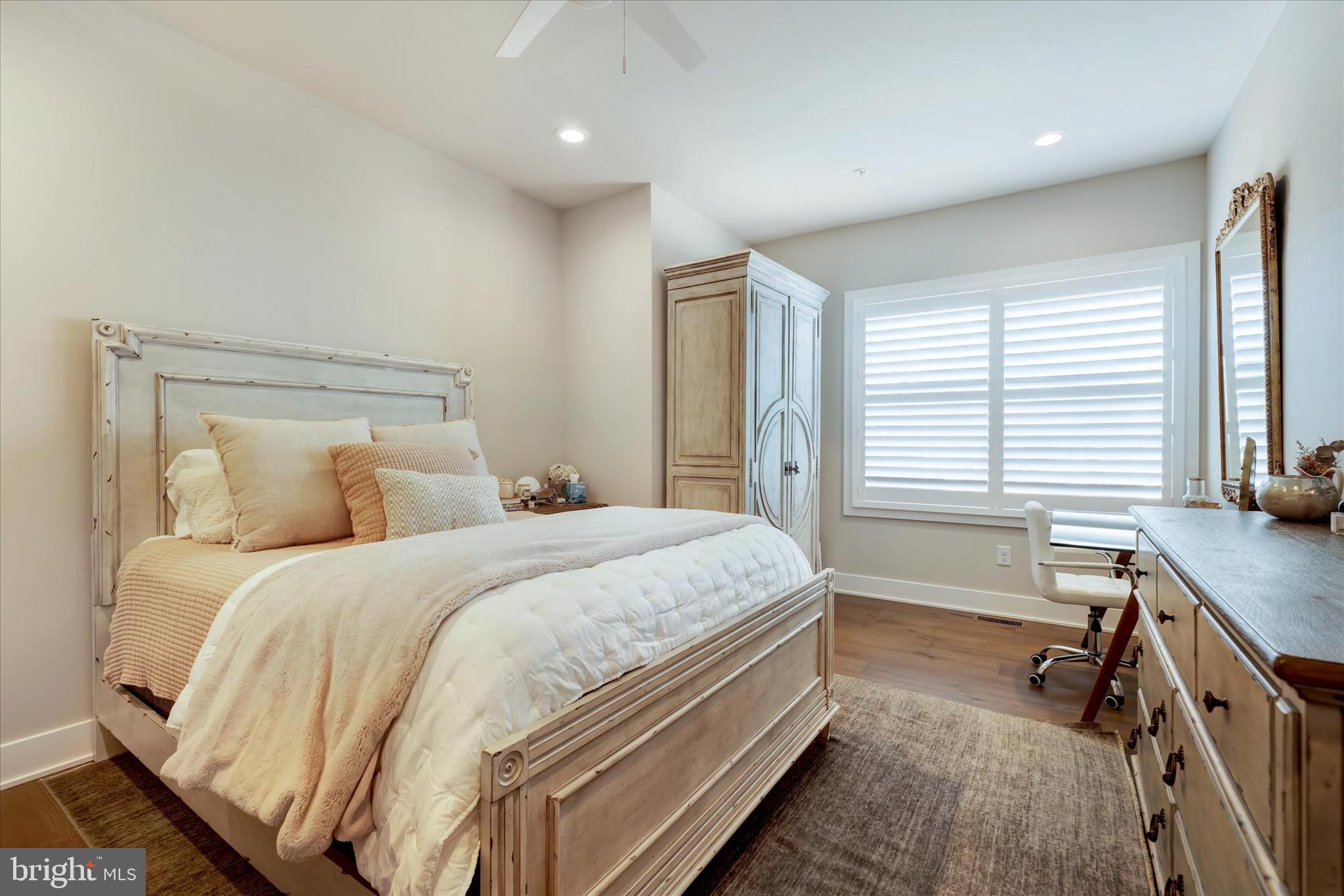 DOYLESTOWN WALK - Residential