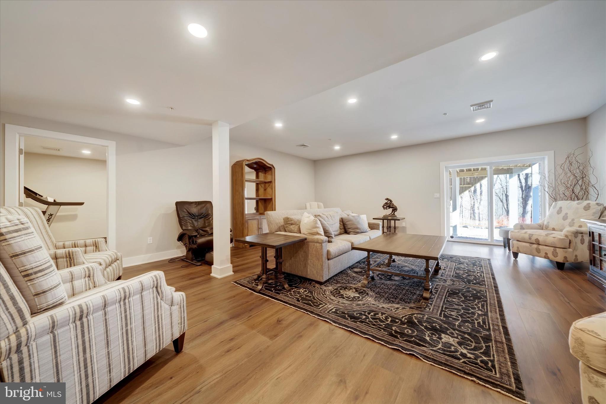 DOYLESTOWN WALK - Residential
