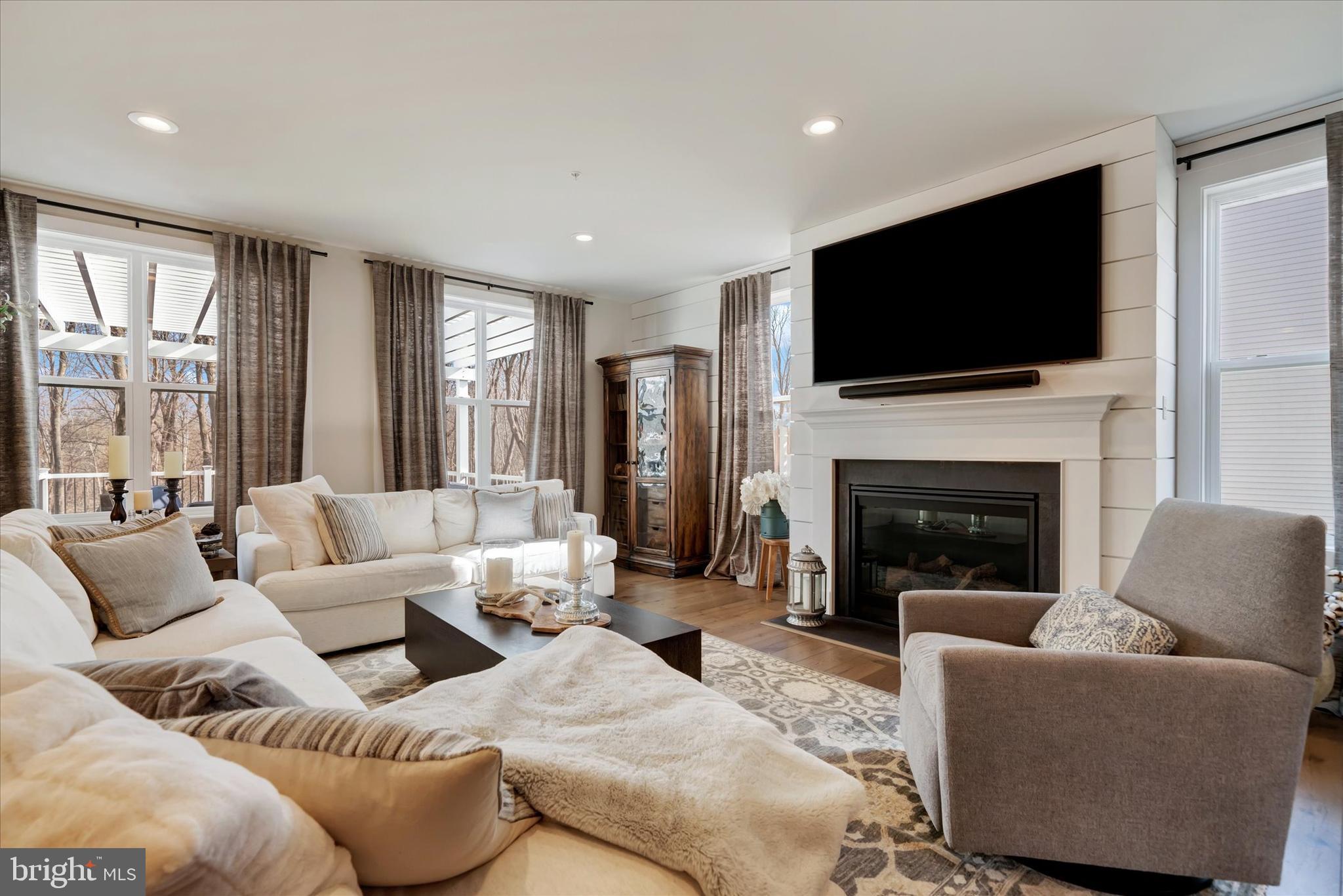 DOYLESTOWN WALK - Residential
