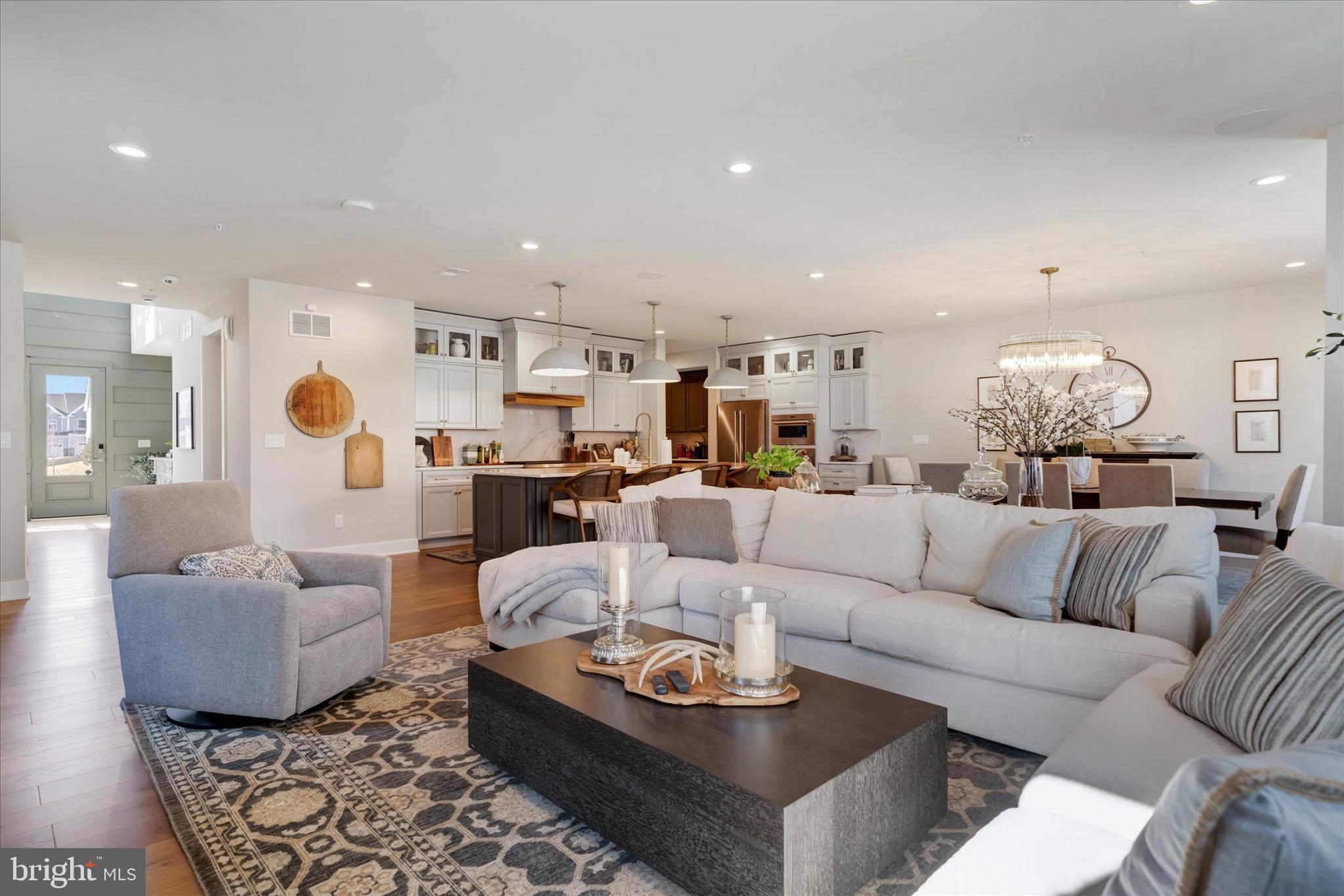 DOYLESTOWN WALK - Residential