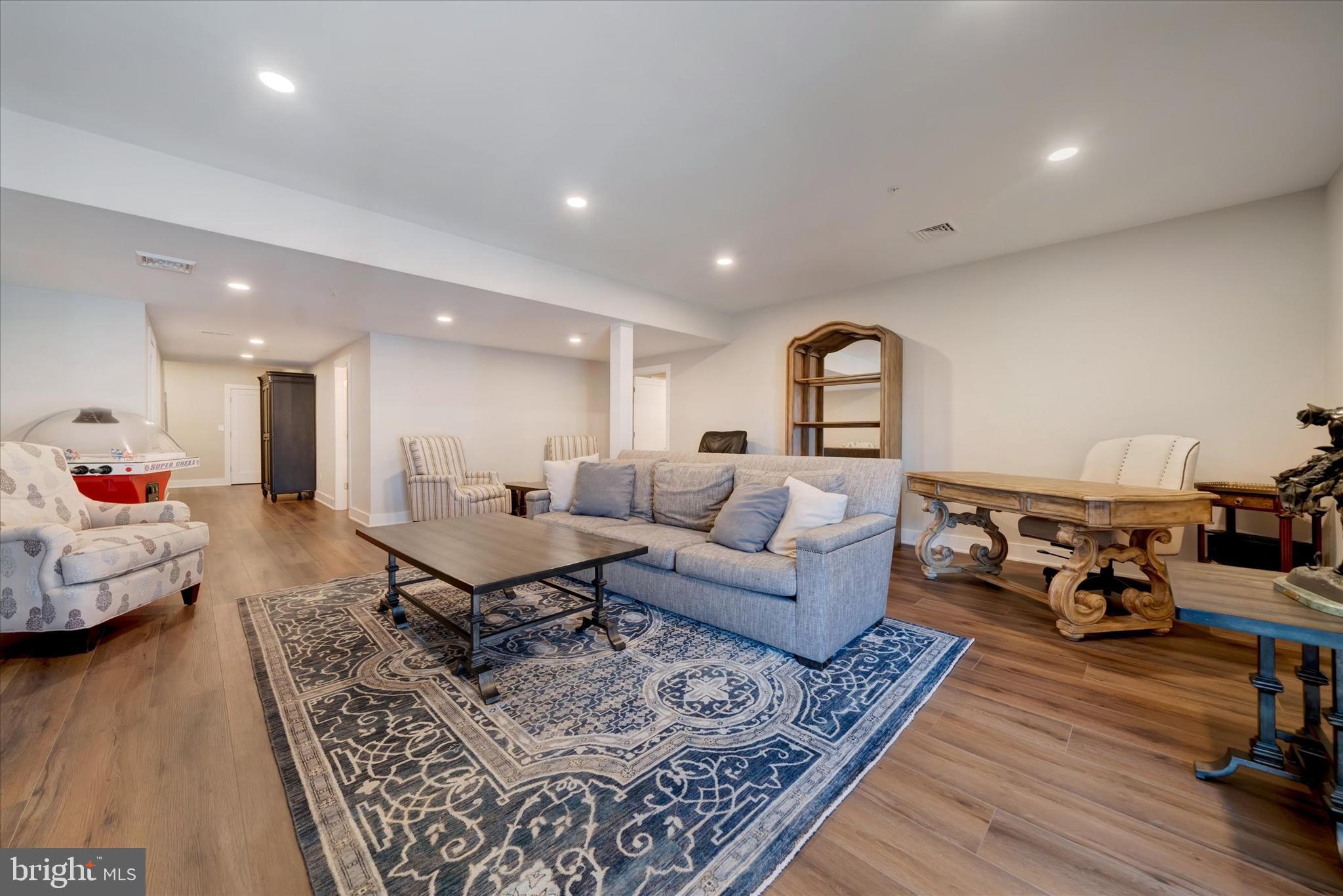 DOYLESTOWN WALK - Residential