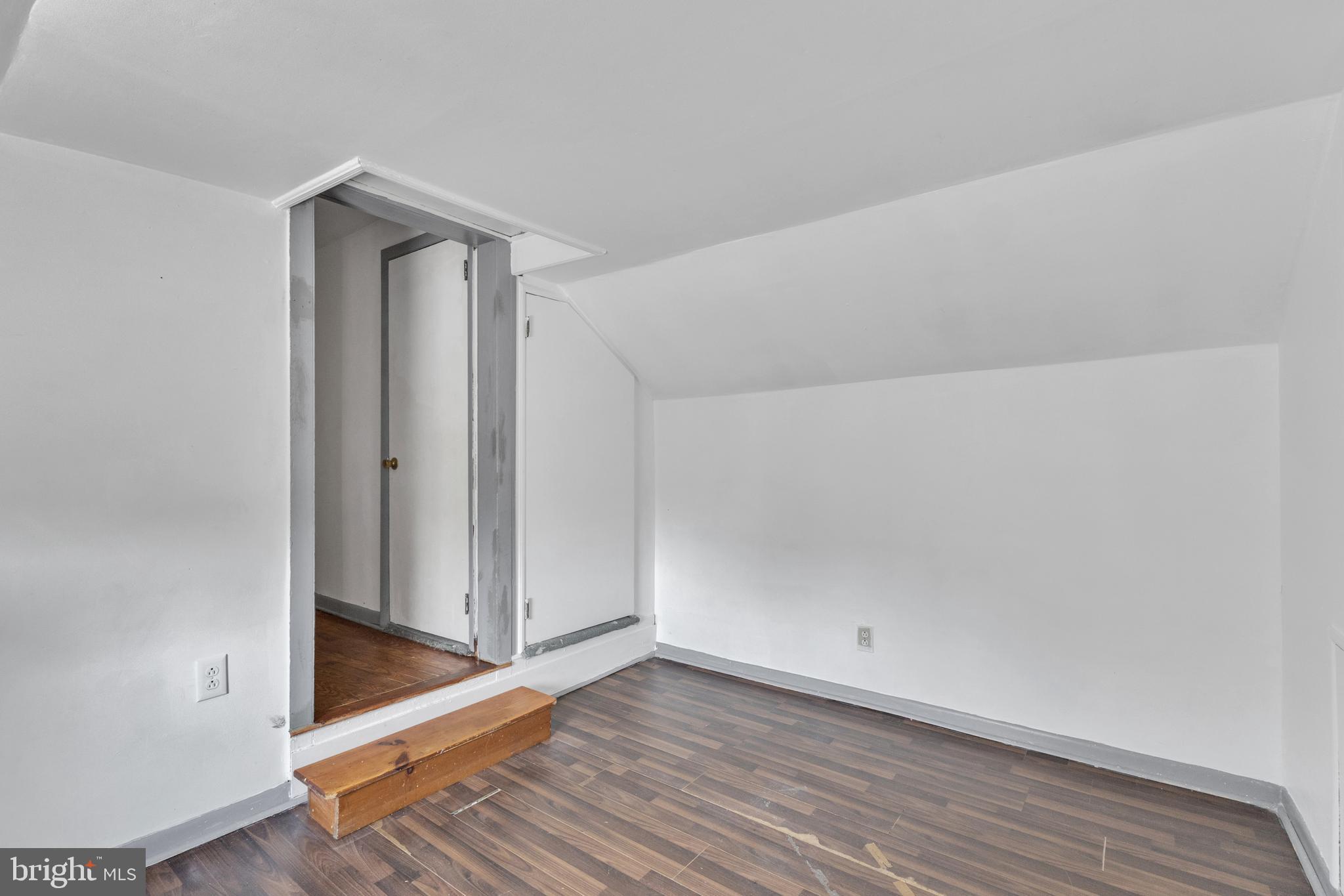 HOLMESBURG - Residential