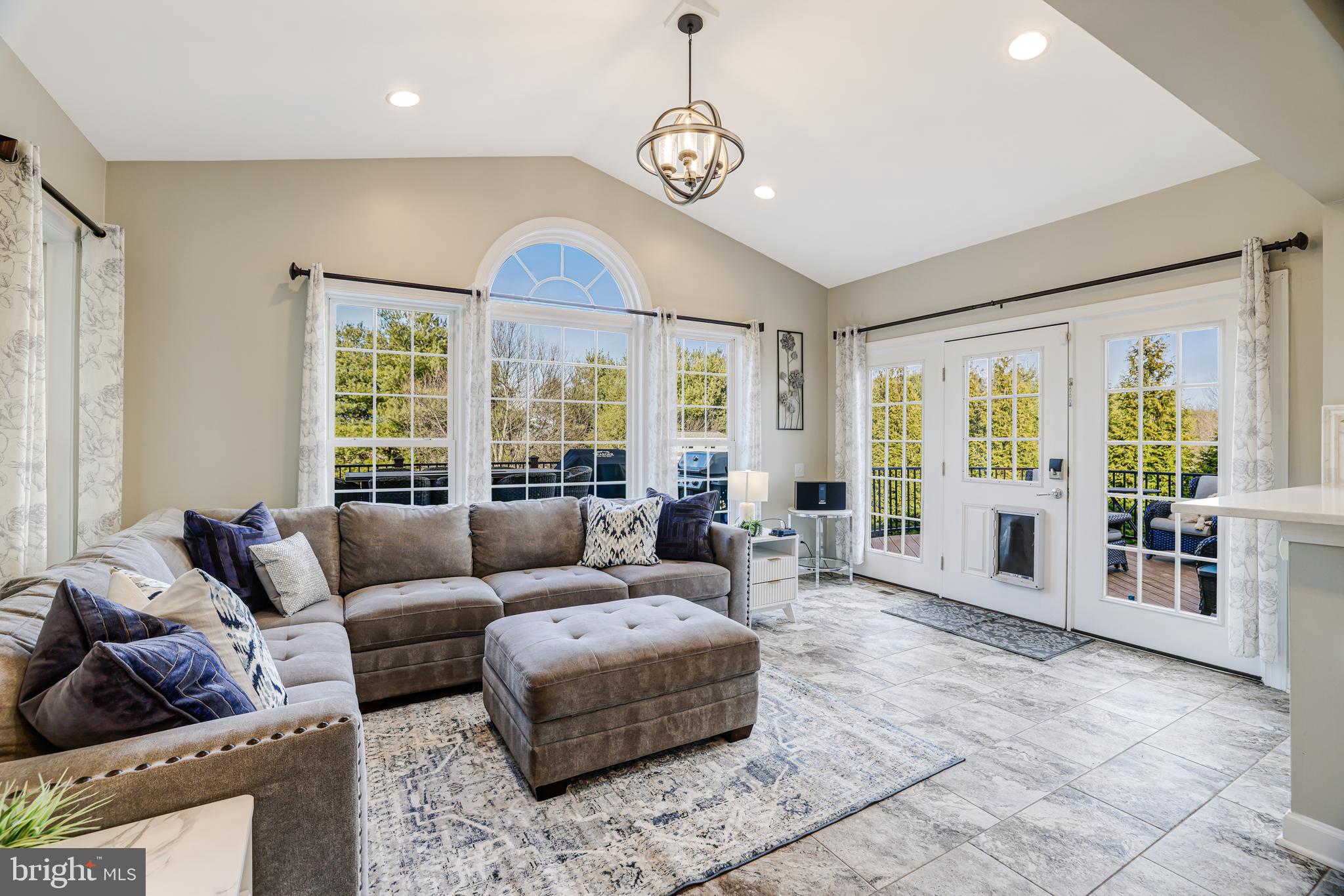 RED CEDAR - Residential