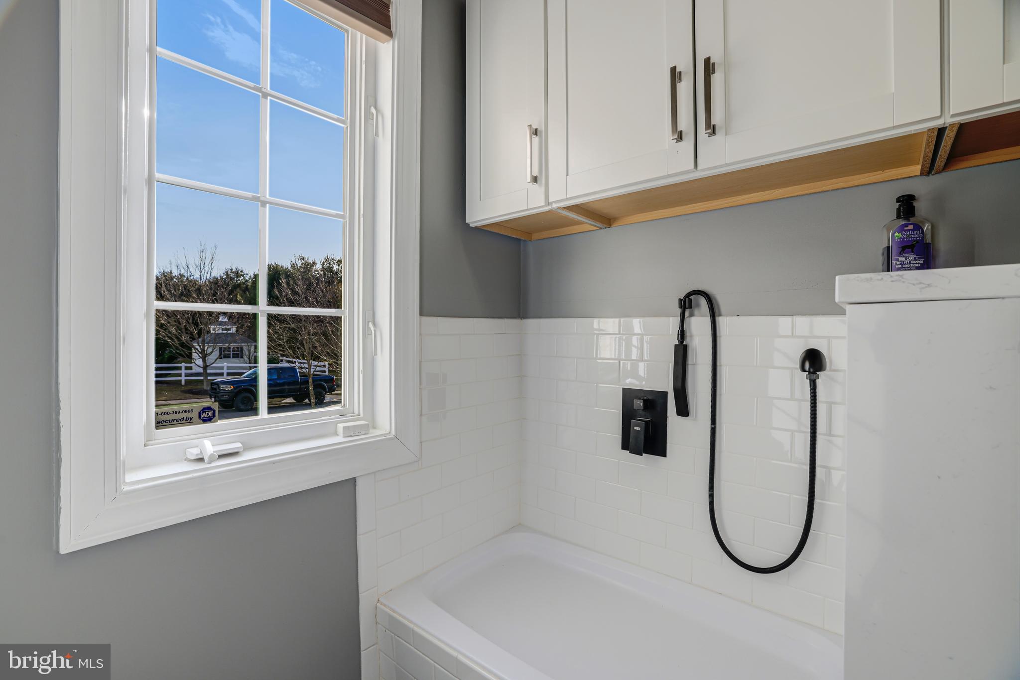 RED CEDAR - Residential