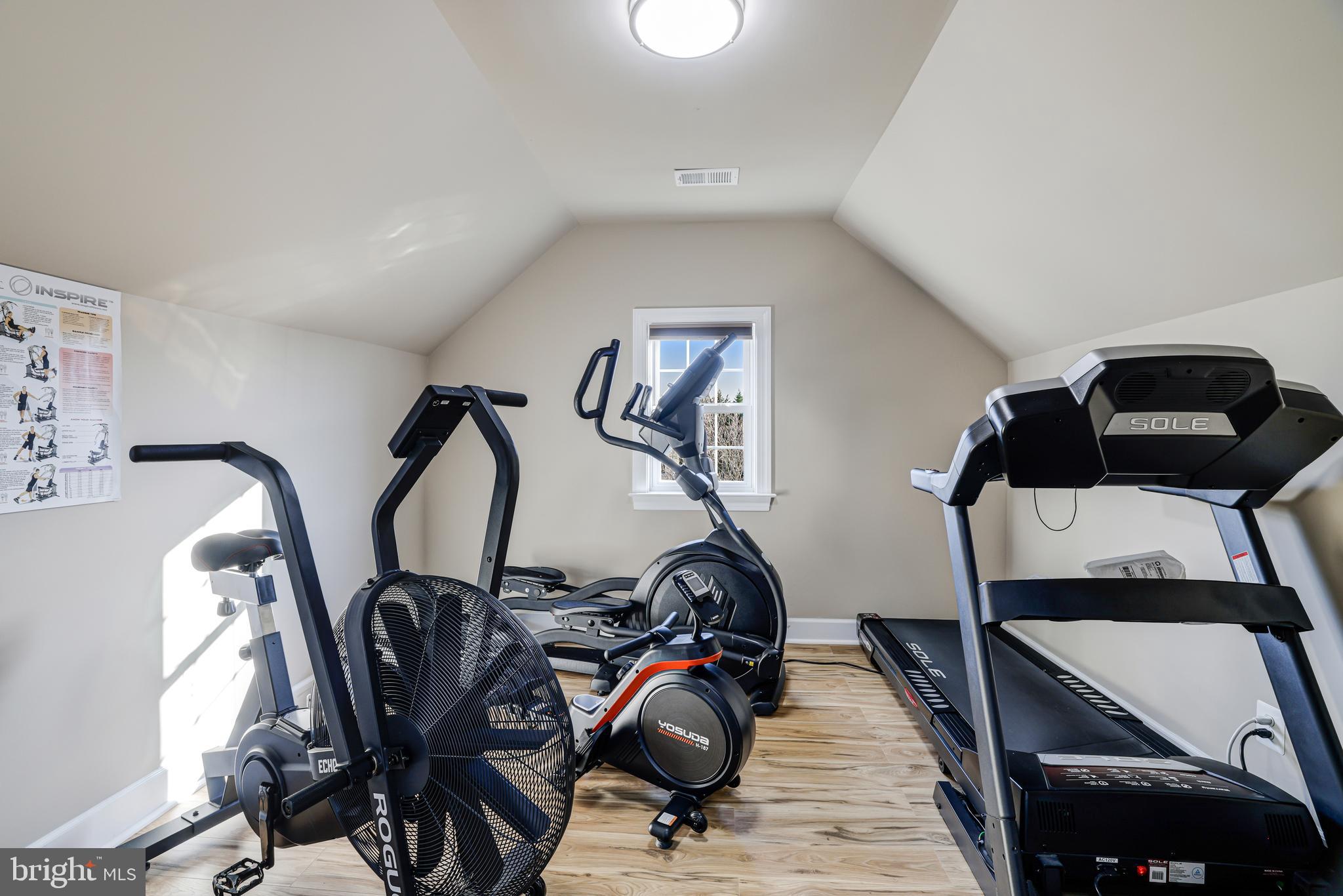 RED CEDAR - Residential